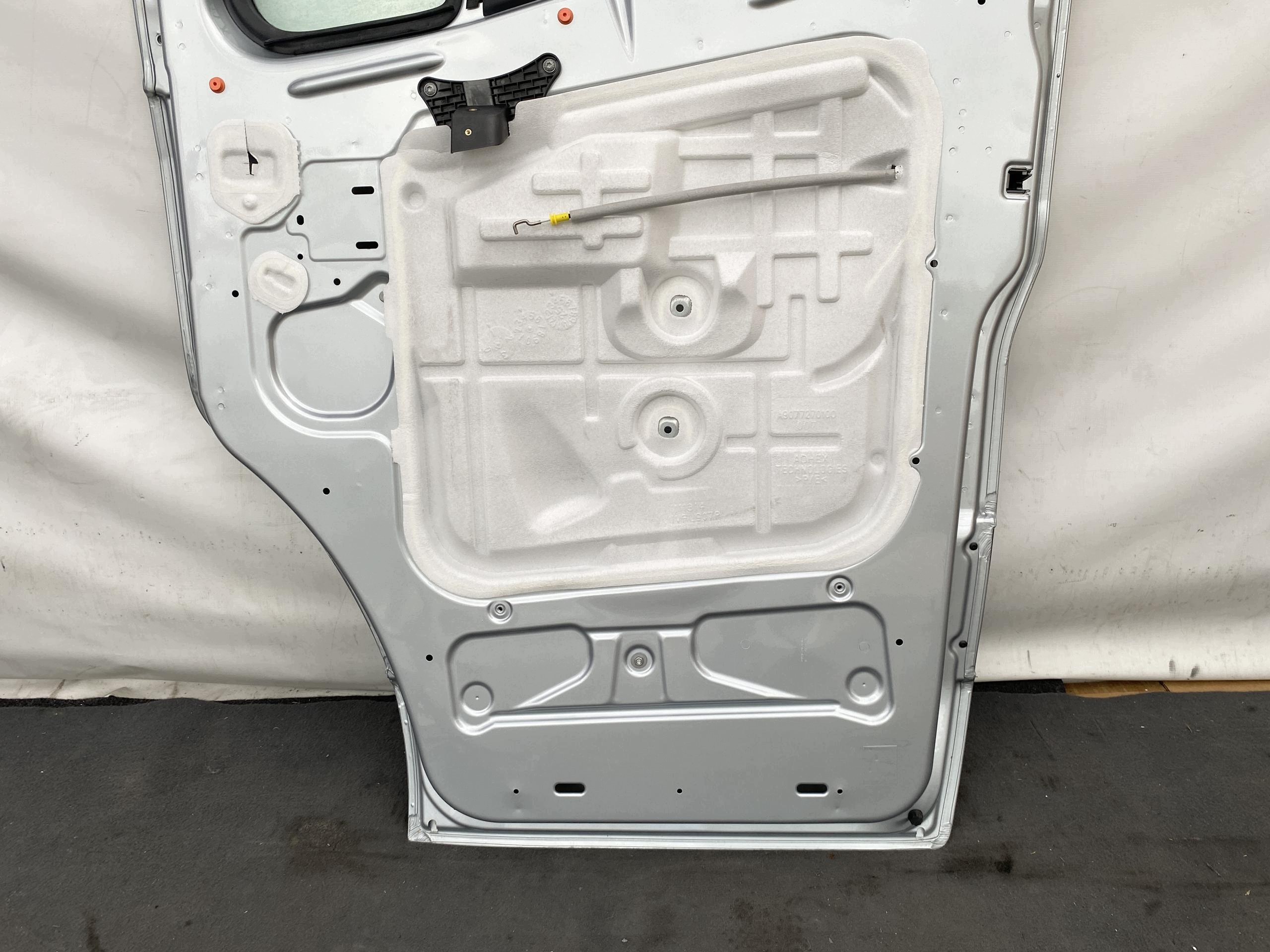 SPRINTER 907 910 17- door front right SZARE/silver ORYGINALNE front