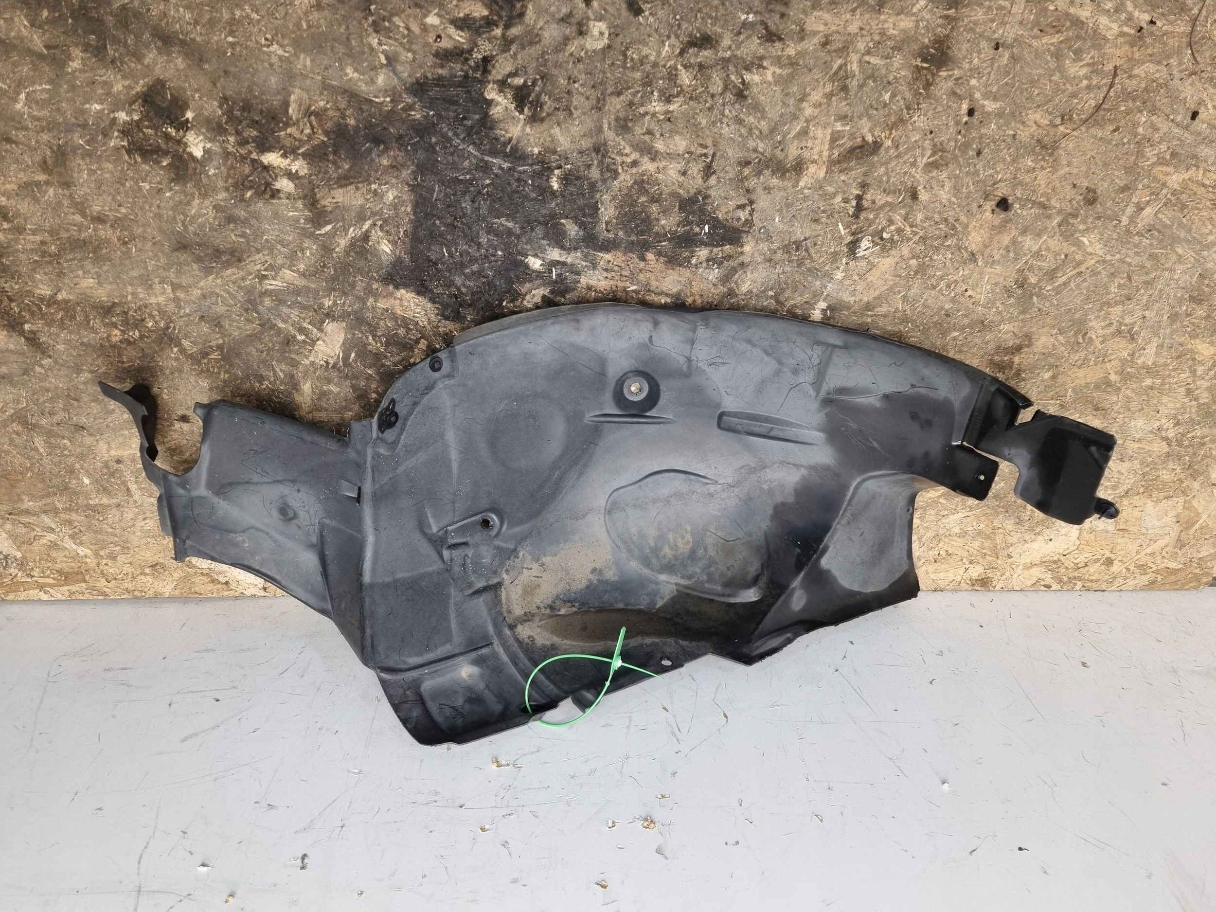 mudguard right front part rear 1696903830 MERCEDES W169