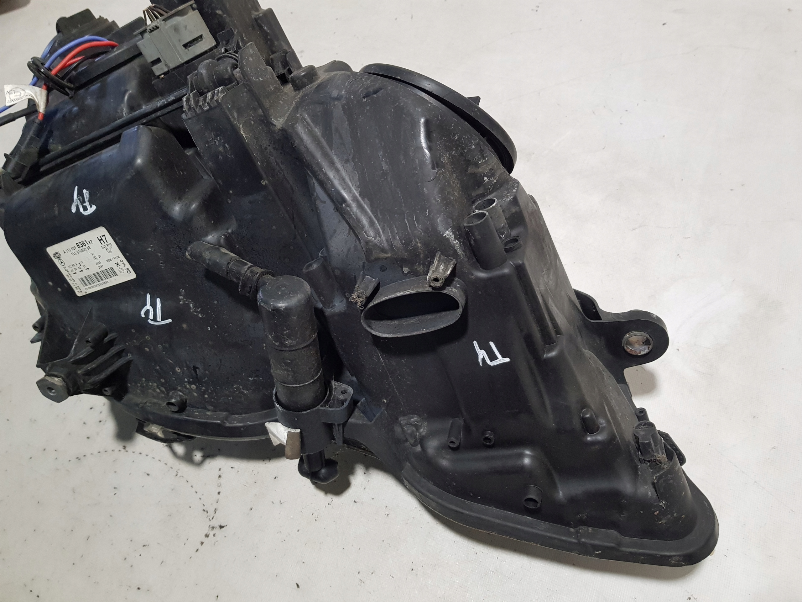 MERCEDES W212 light H7 left front UK