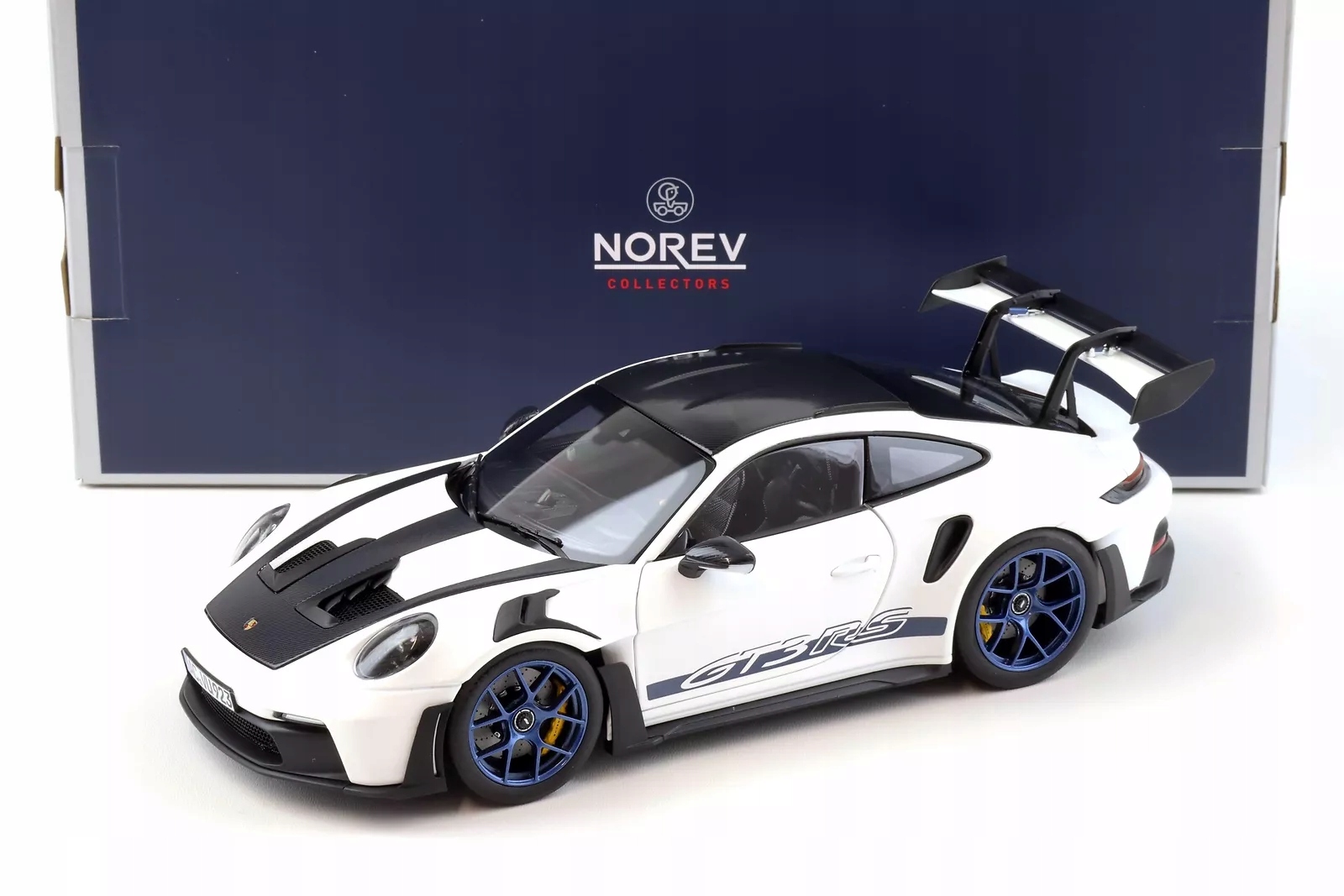 Norev Porsche 911 GT3 Rs w/Weissach Pack 2022 Bílá/Indigově modrá 1:18