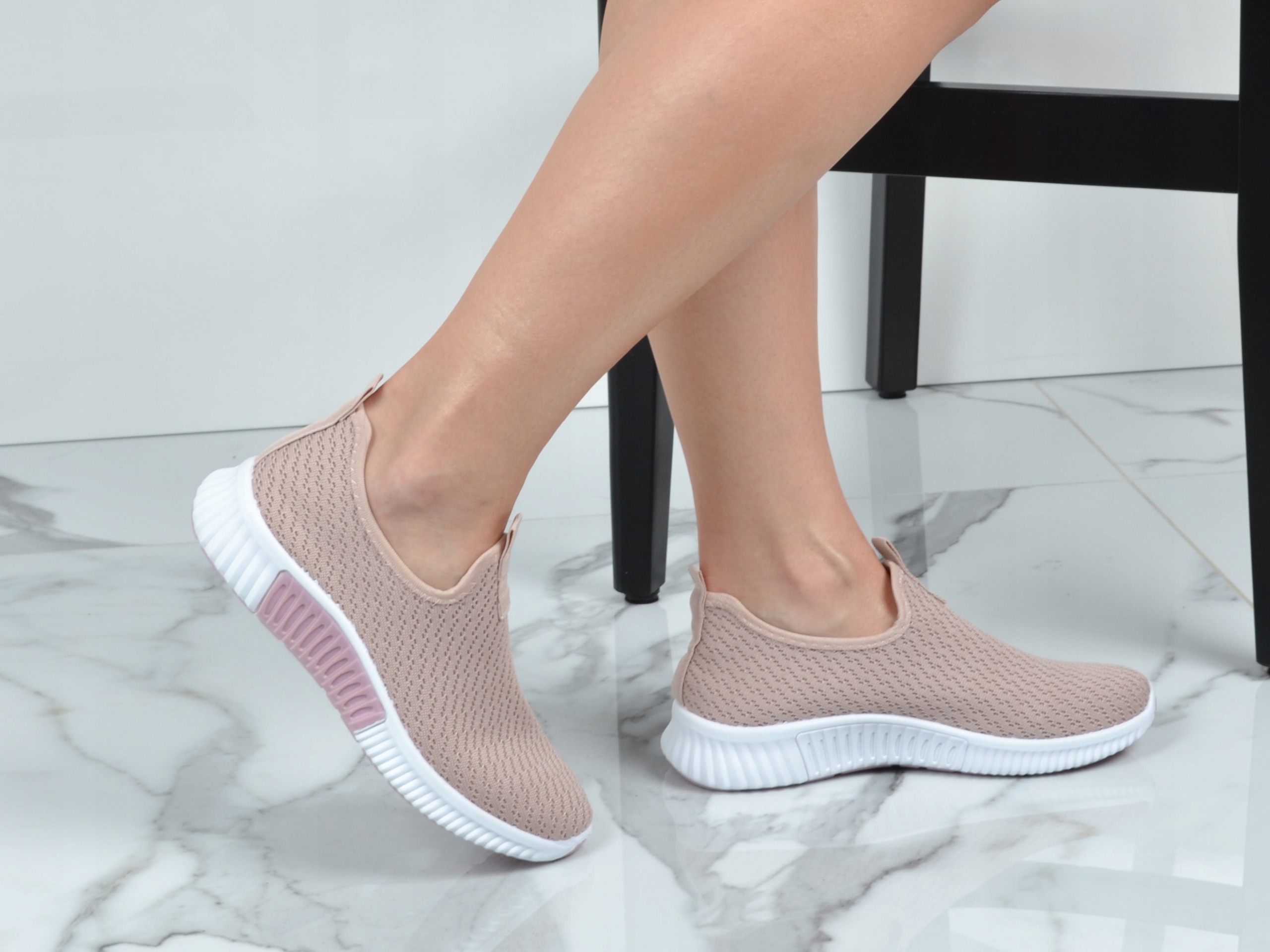 WSUWANE LEKKIE PRZEWIEWNE BUTY SPORTOWE DAMSKIE Rozmiar 38