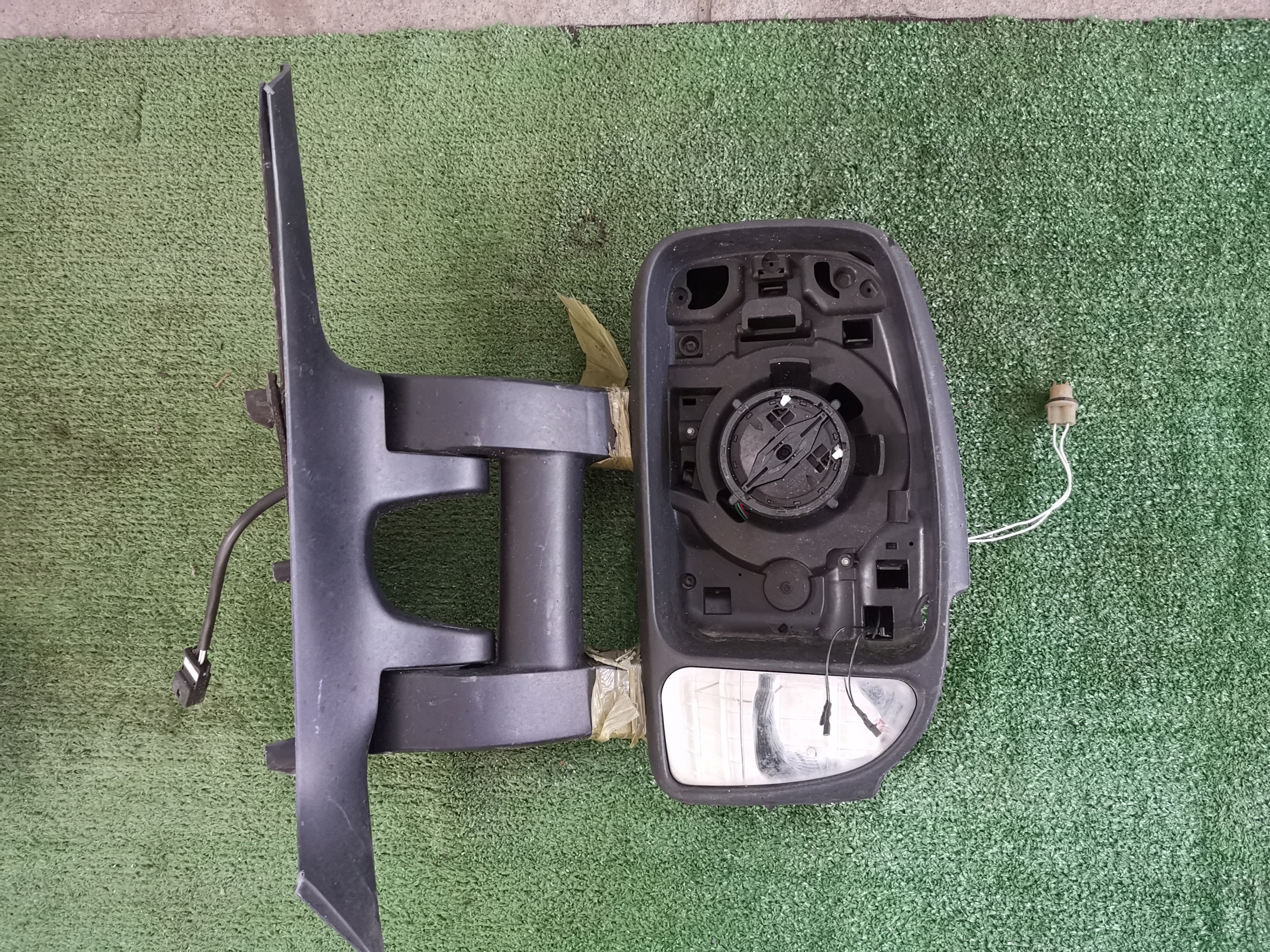 LUSTERKO DŁUGIE RAMIE RENAULT MASTER 8PIN PRAWE