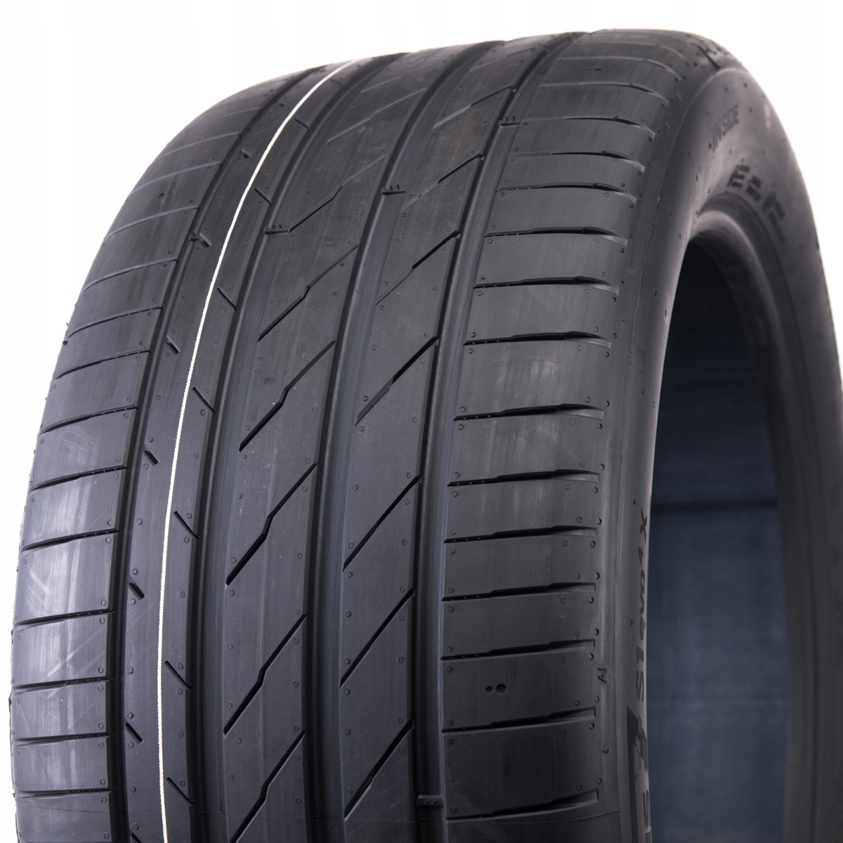 1x Pneumatika 235/45R20 Hankook Ventus evo Suv K137A