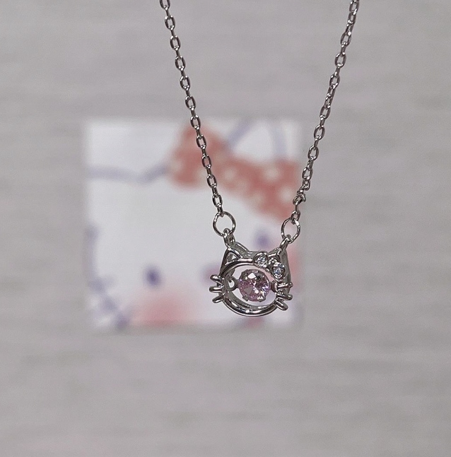 Wisiorek Hello Kitty Delikatny fairy goth Marka Inna marka