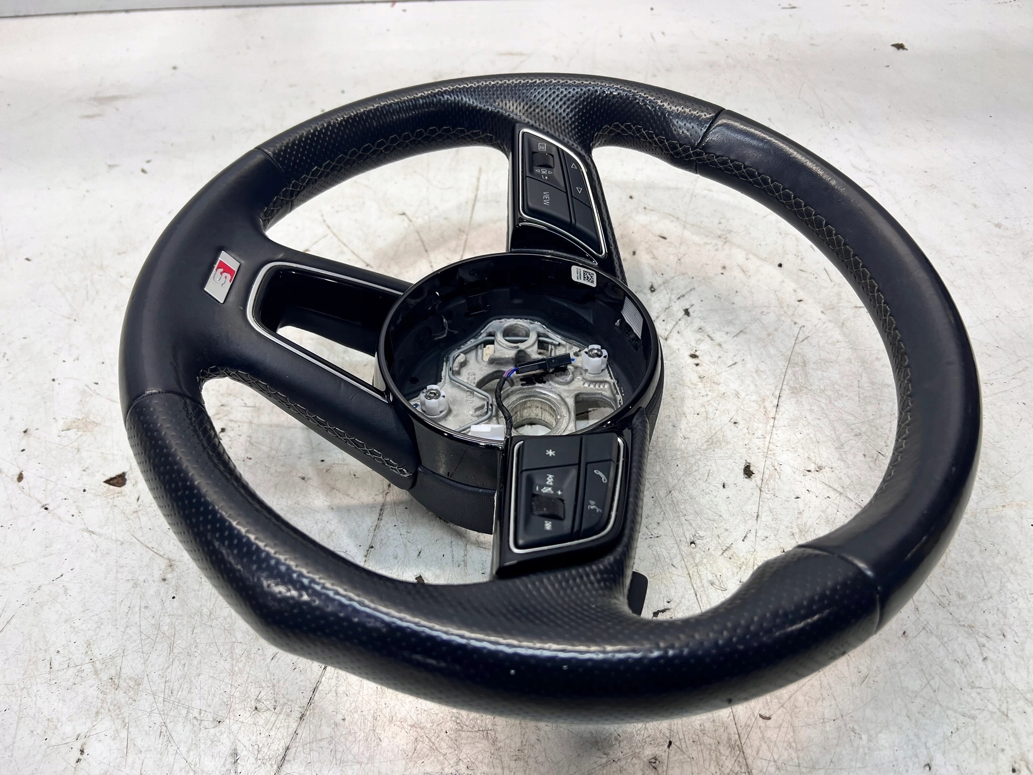 lenkrad S LINE Leder MULTIFUNKCJA AUDI A3 8Y 82A419091AD