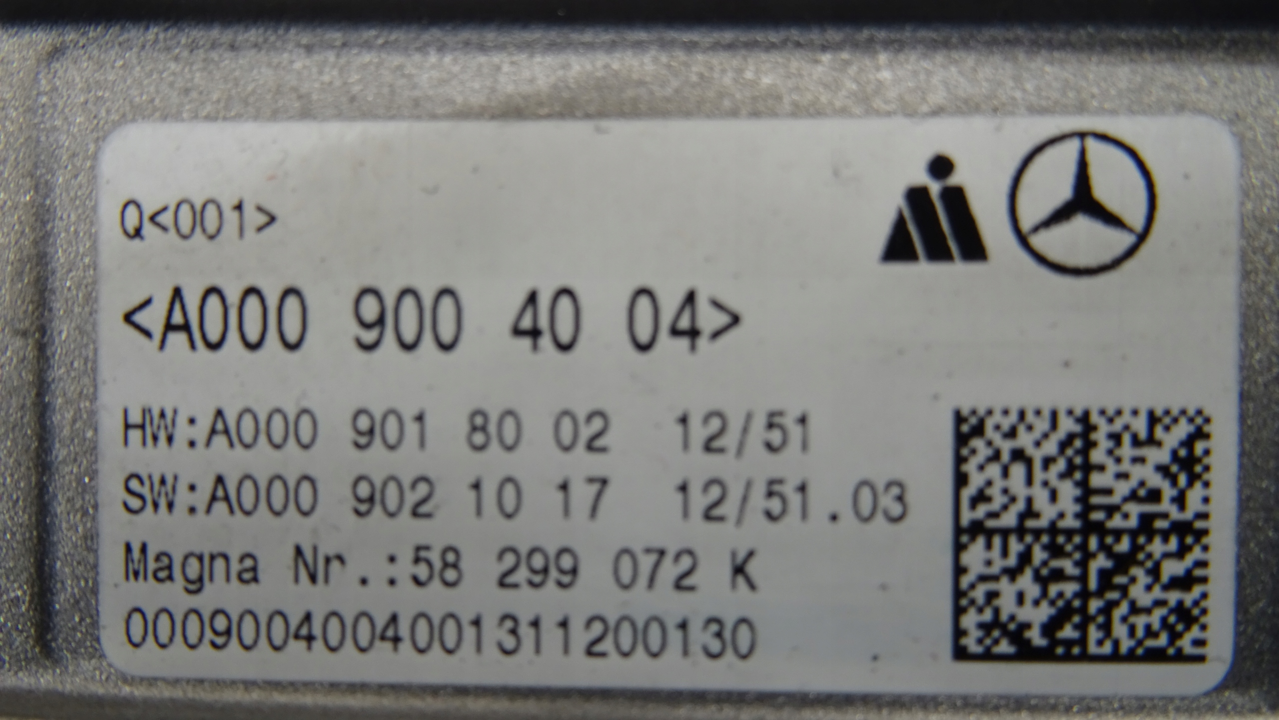 Mercedes-Benz OE A0009004004 NR M682