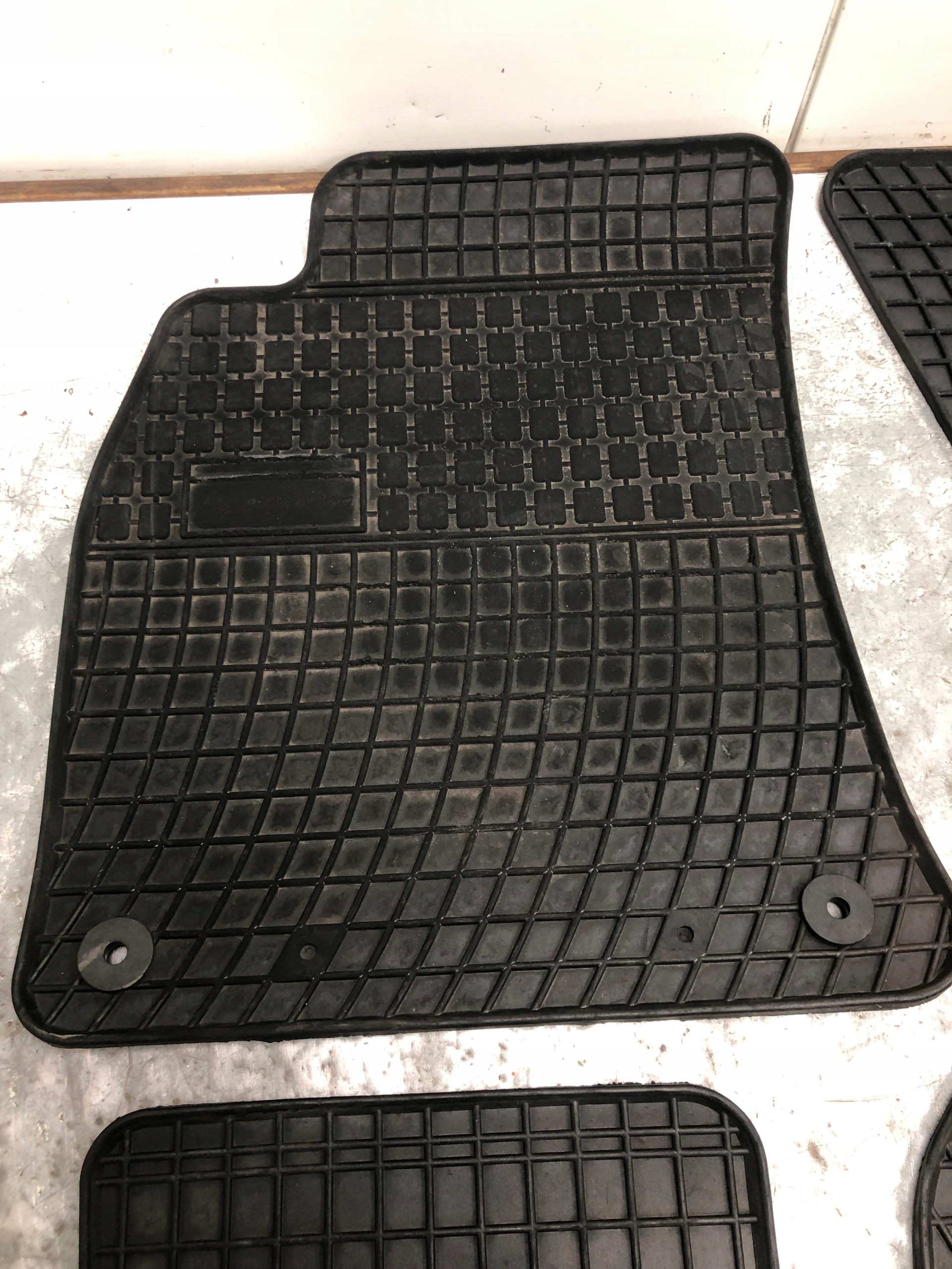 mats rubber KOMPLET AUDI A4 B8