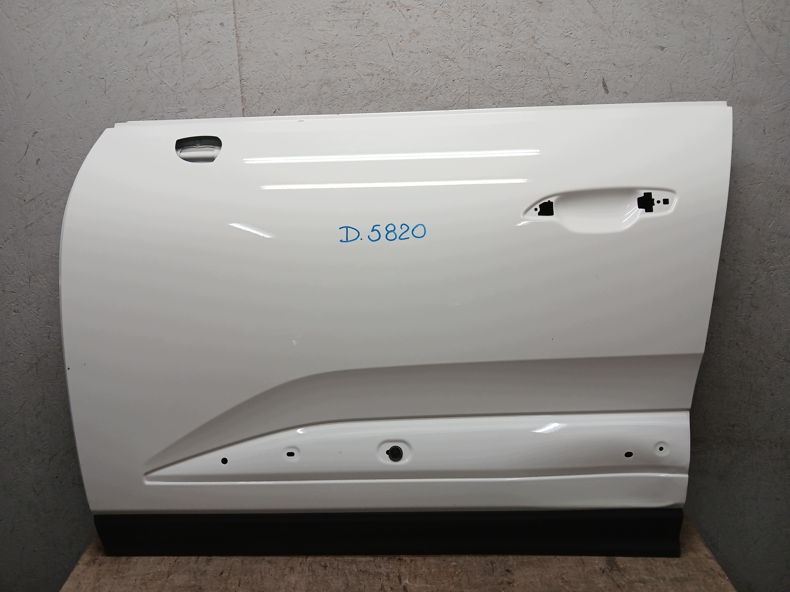 door front left PORSCHE MACAN II 2 95C