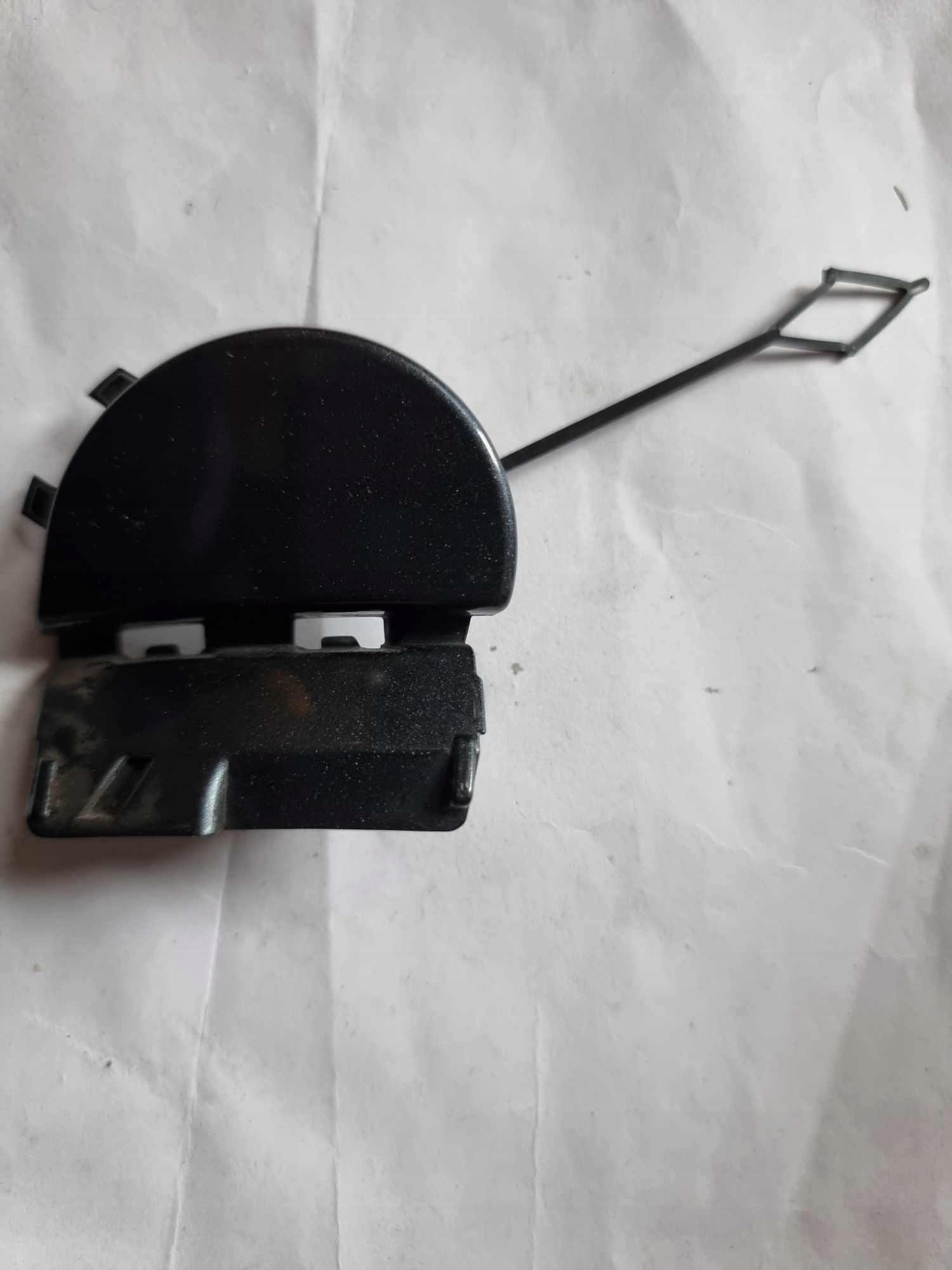 SEAT CUPRA FORMENTOR 20r. -> Abschleppöse der Stoßstange vorne 5FF807241