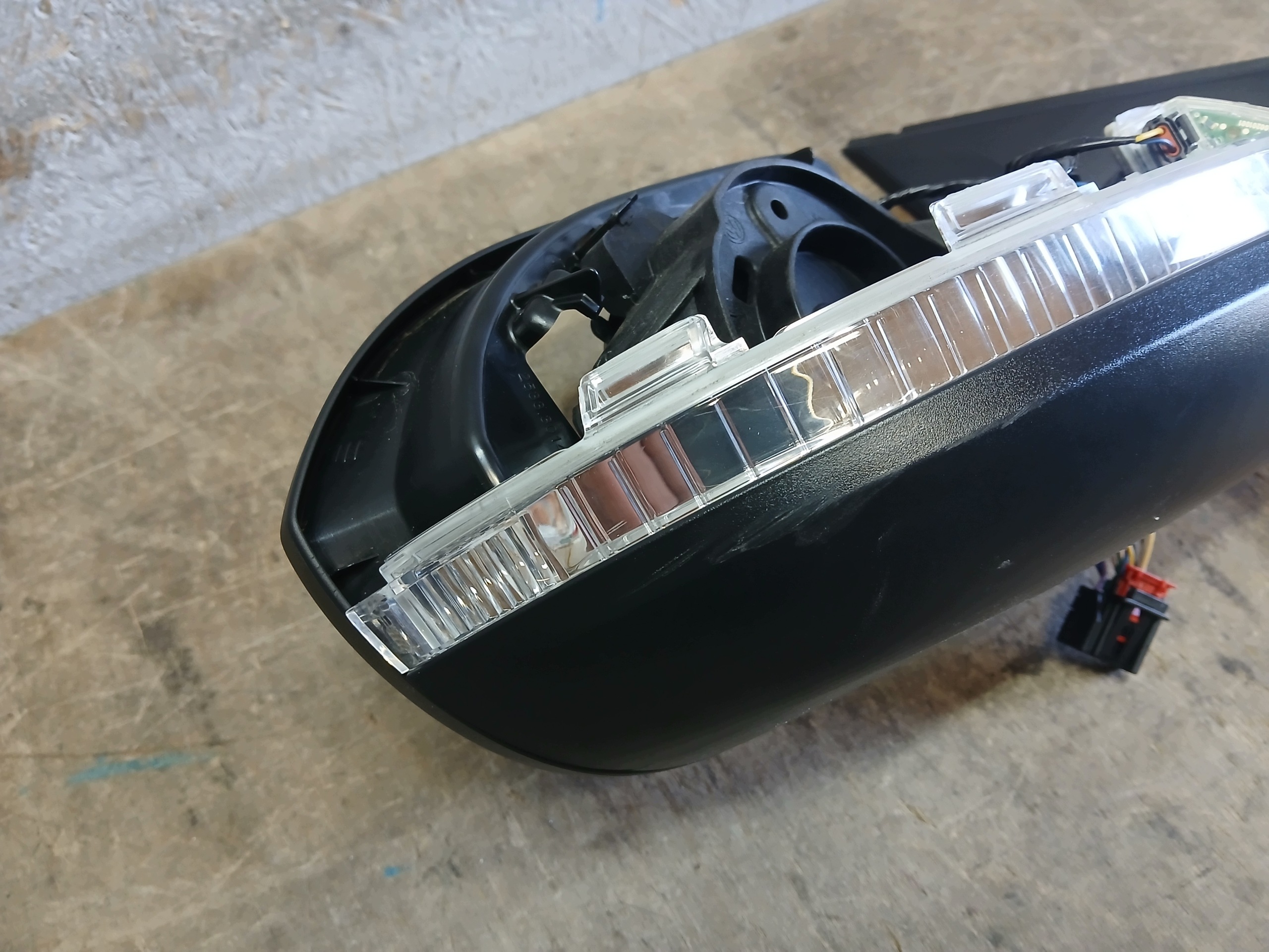mirror front right VW TAIGO 2G7 13PIN 2G7857502K