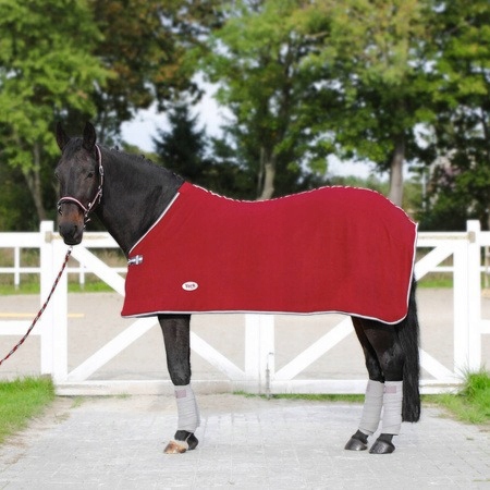 Derka Polarowa Osuszająca Czerwona Dla Konia 135 Potreningowa