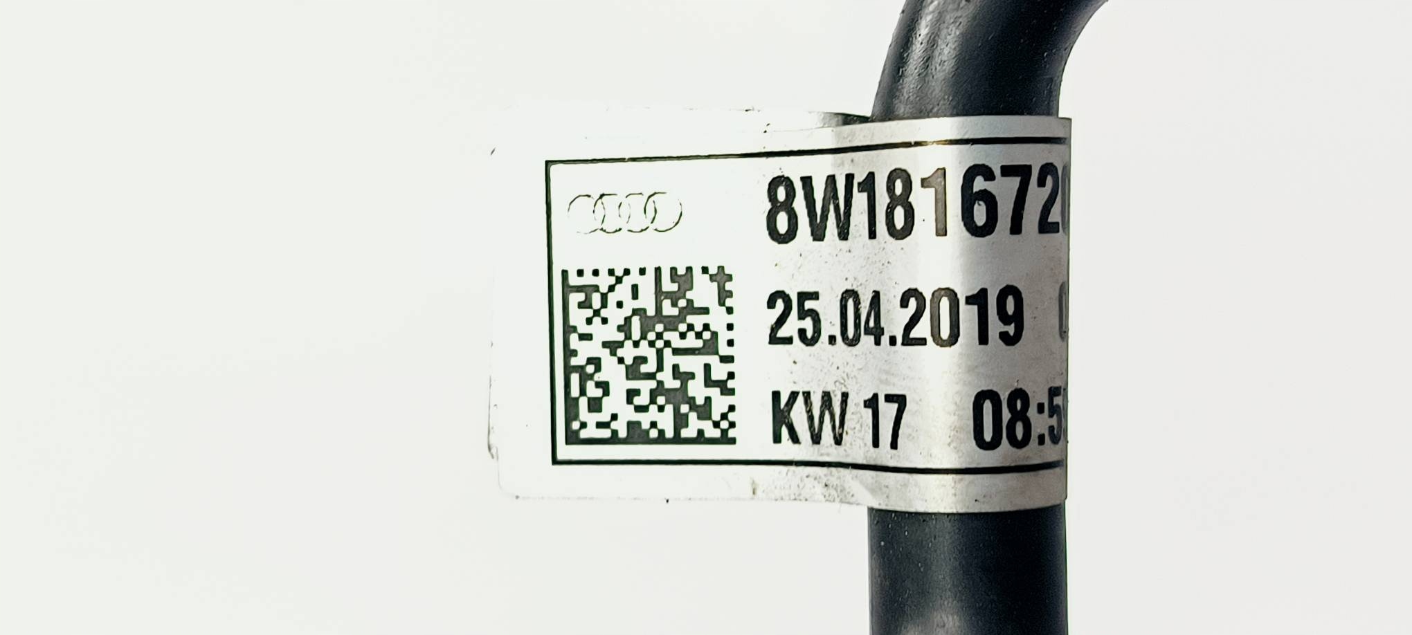 vedení klimatizaci 8W1816720G AUDI A4 B9