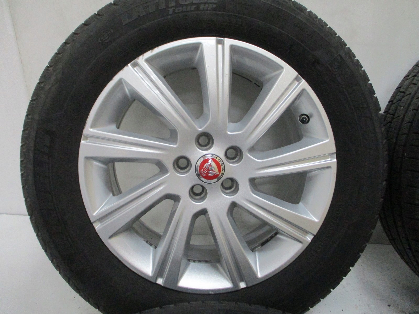 wheels discs tyres JAGUAR E PACE R18 M+S 18r