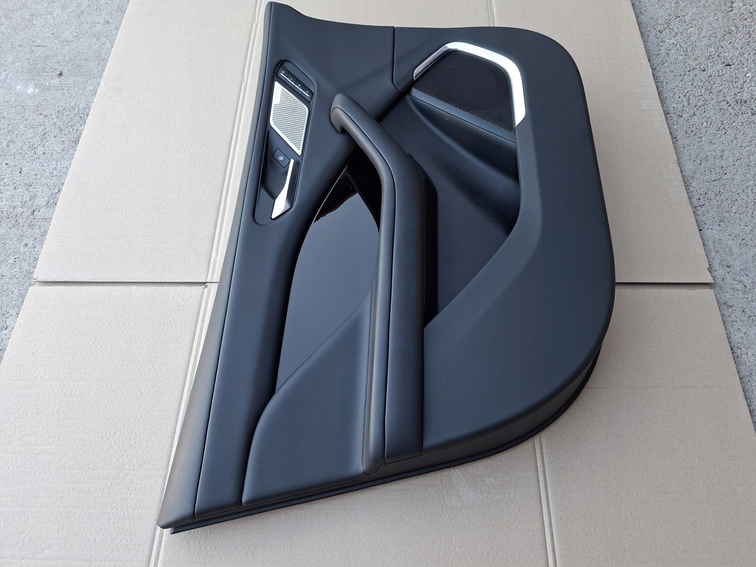side door front front left upholstery JAGUAR and-PACE X590 EV400