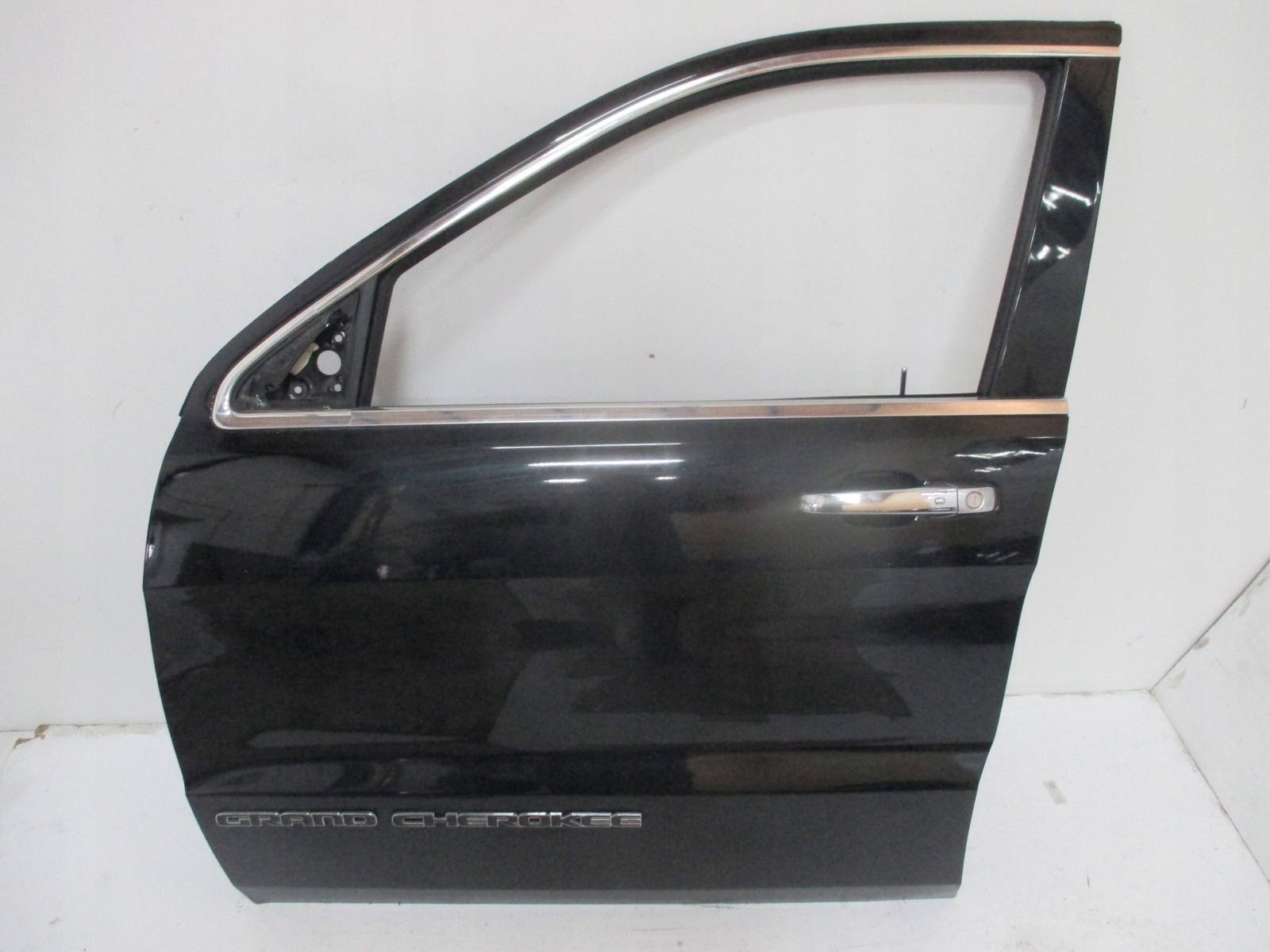 door left front JEEP GRAND CHEROKEE