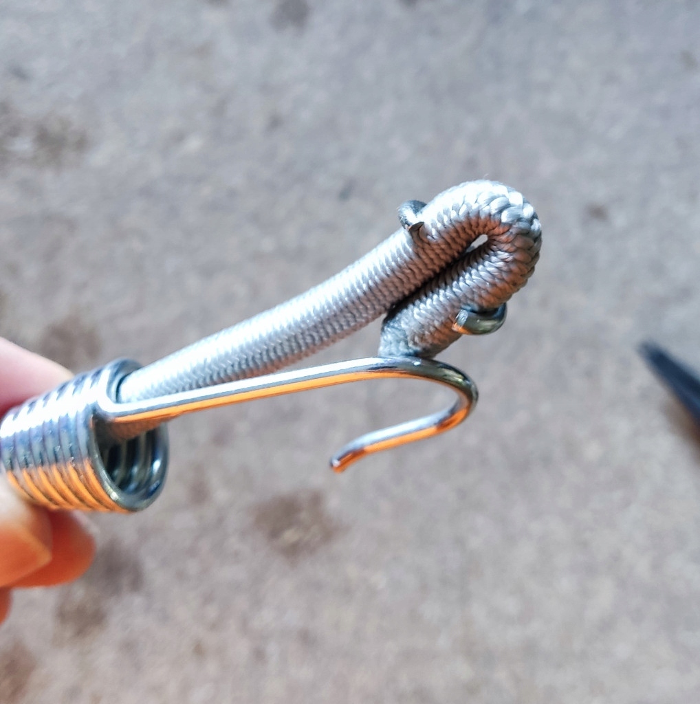 Linka elastyczna mocująca sznurek MOCNY 8mm + HAKI Średnica 8 mm