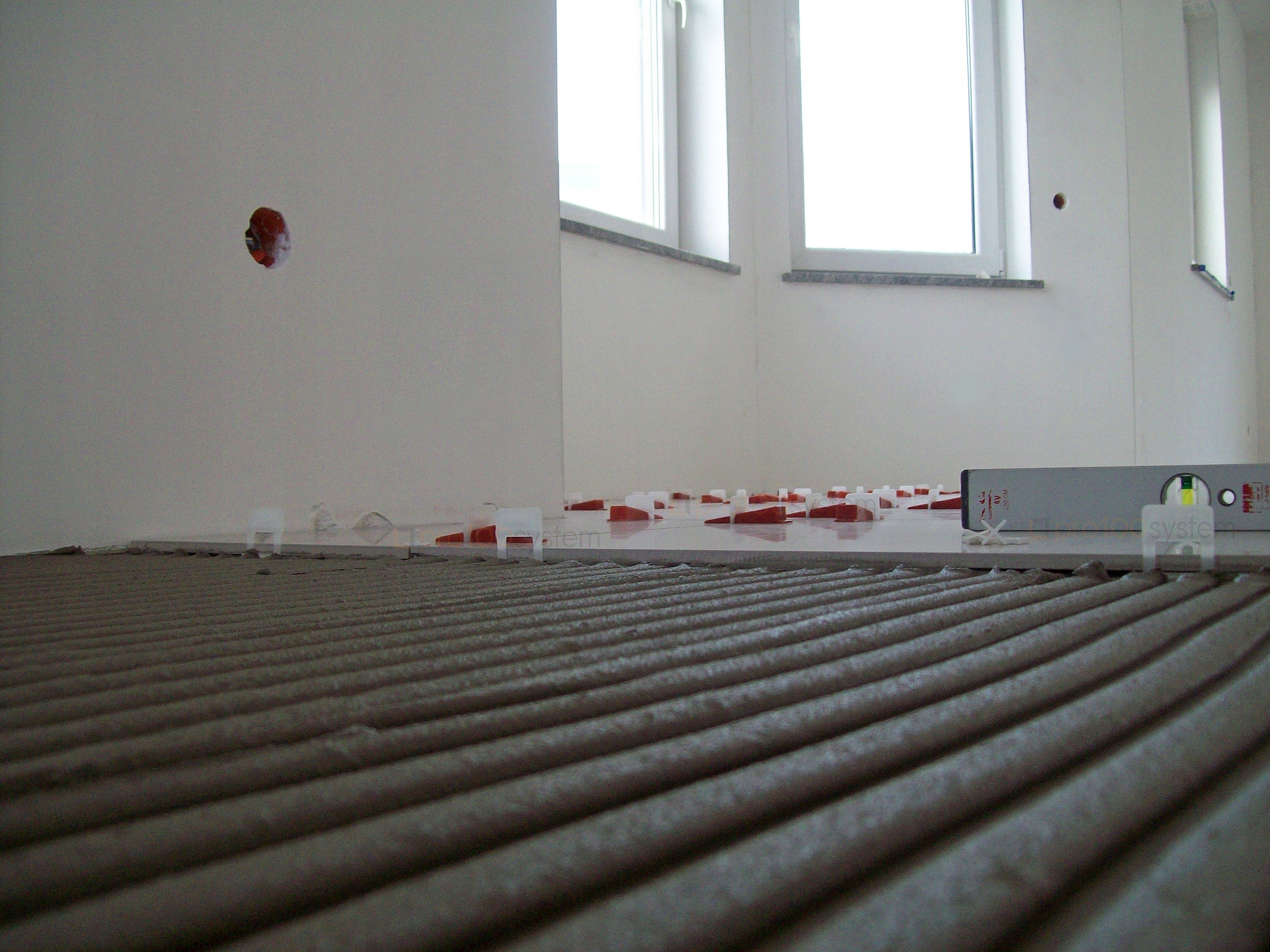 SYSTEM POZIOMOWANIA PŁYTEK 500 x KLIPSY 2mm Liczba sztuk 500 szt.