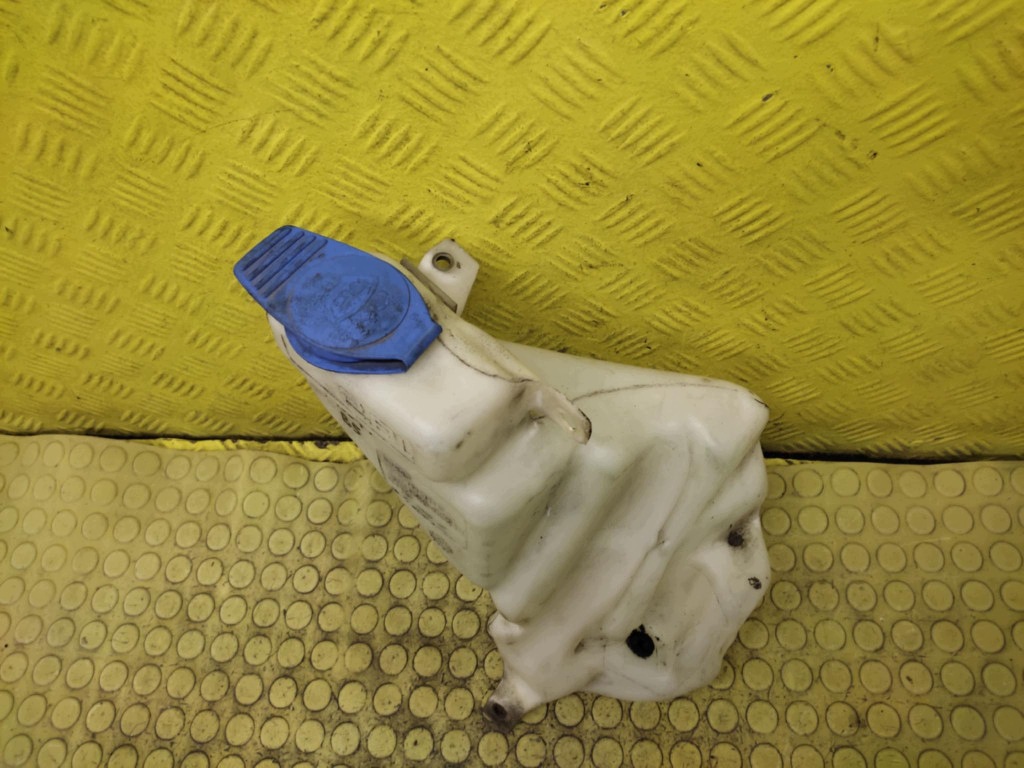 VW PASSAT B5 washer fluid tank 3B0955453M