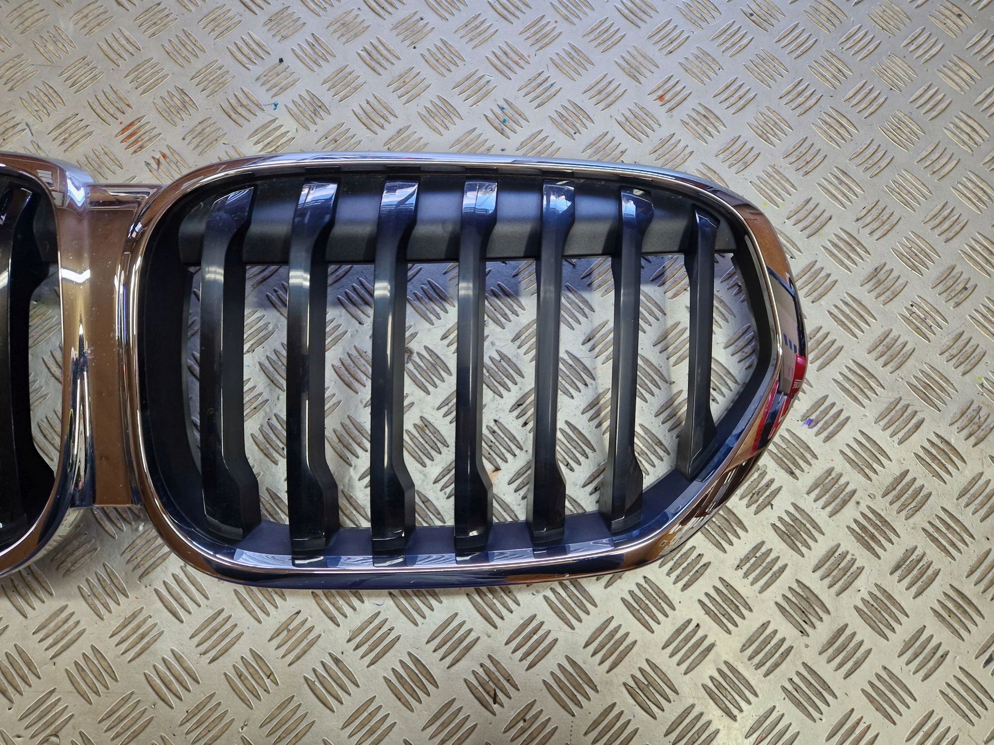 Grille BMW X1 F48 LIFT 2019R->