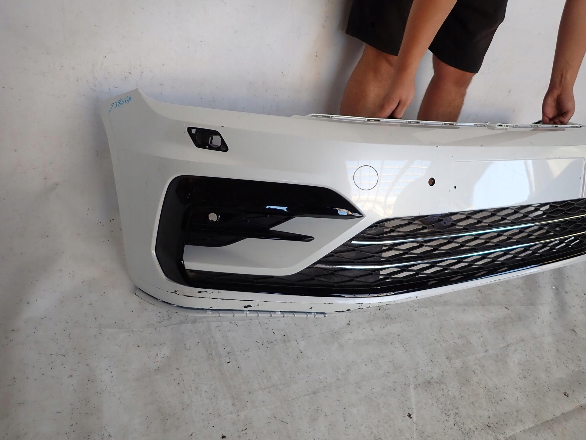 VW TOURAN II 2 R-LINE 15-> bumper front front washer PDC