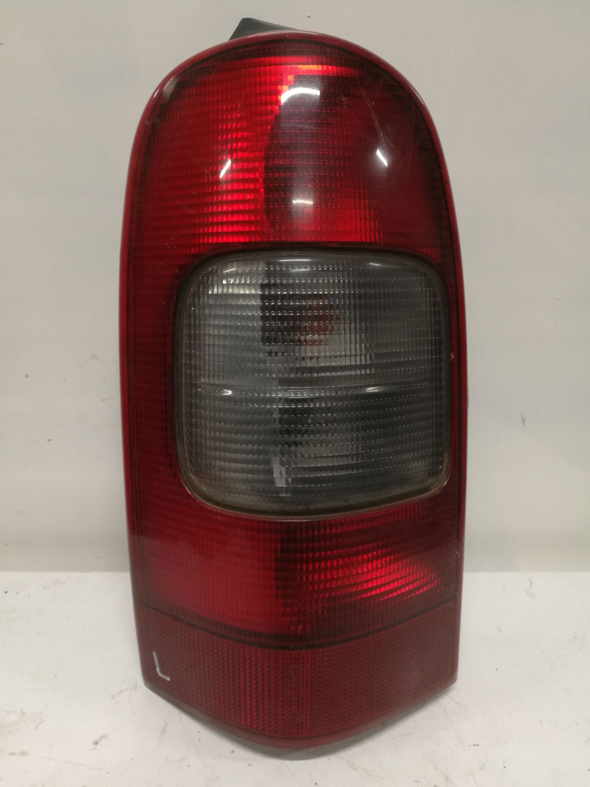 фонарь левый opel SINTRA