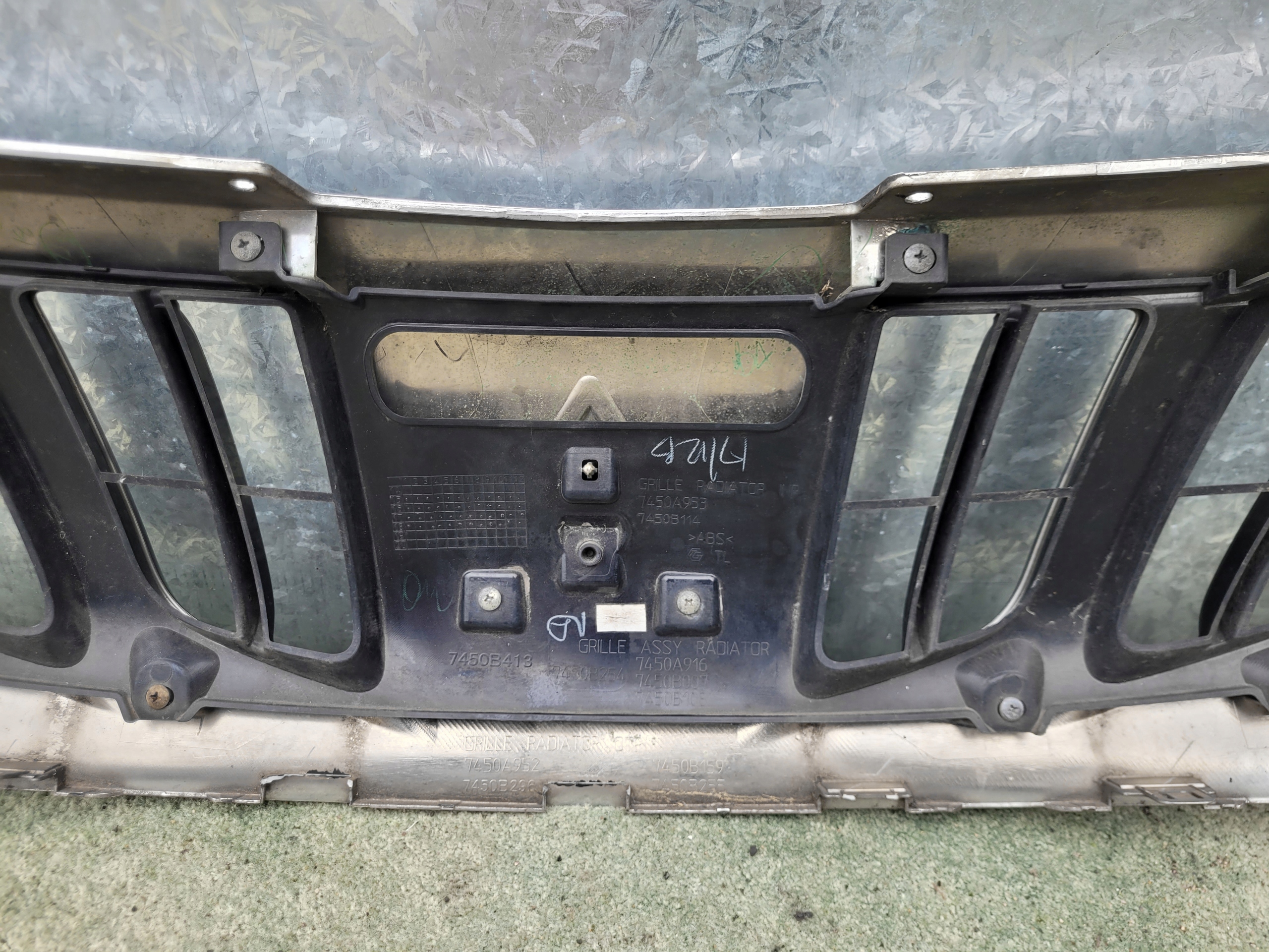 Mitsubishi L200 K60T Kühlergrill FRONTGRILL Kühlergitter - Thumbnail 6