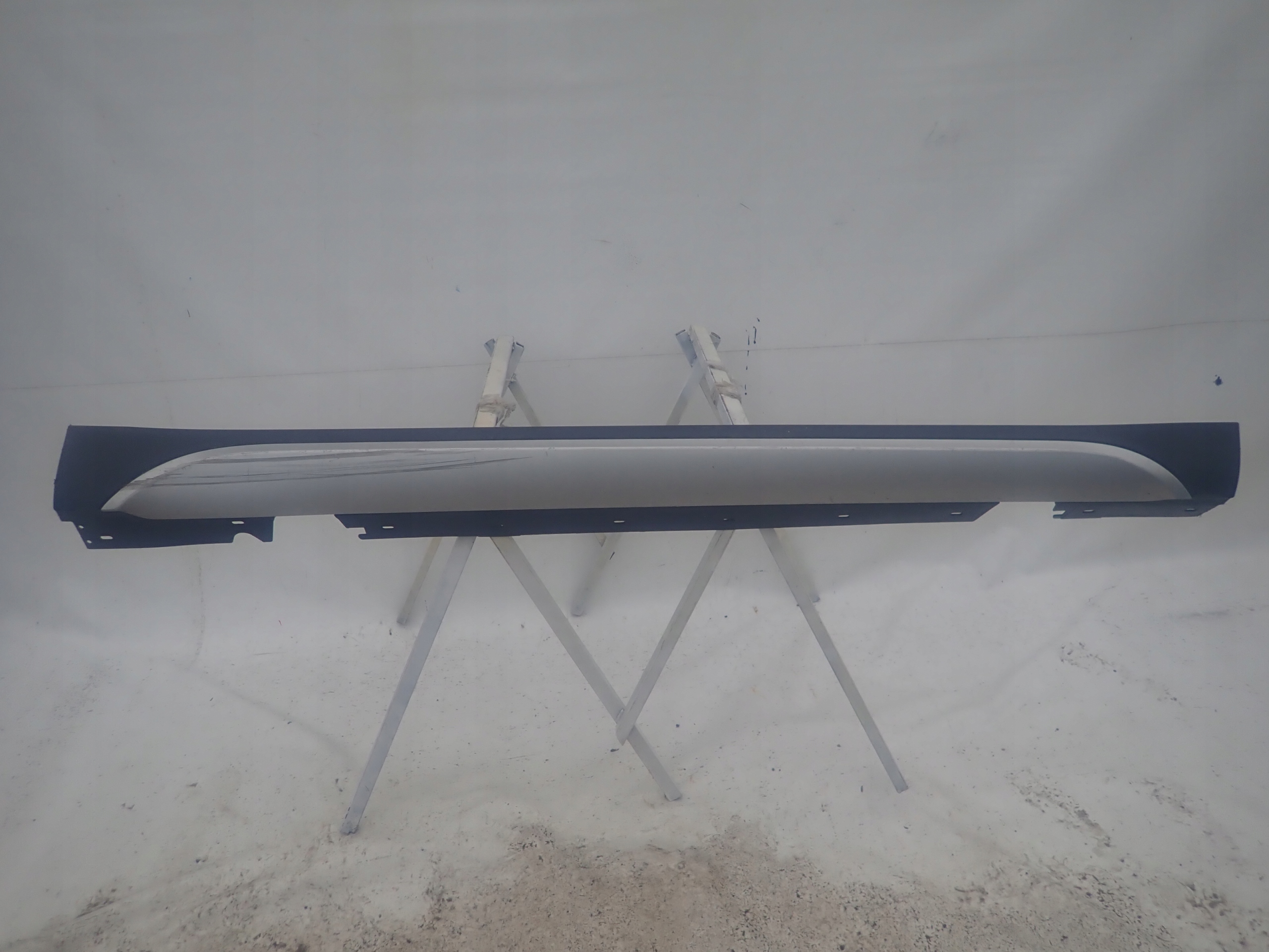 BMW X1 E84 X-LINE threshold right moulding threshold right