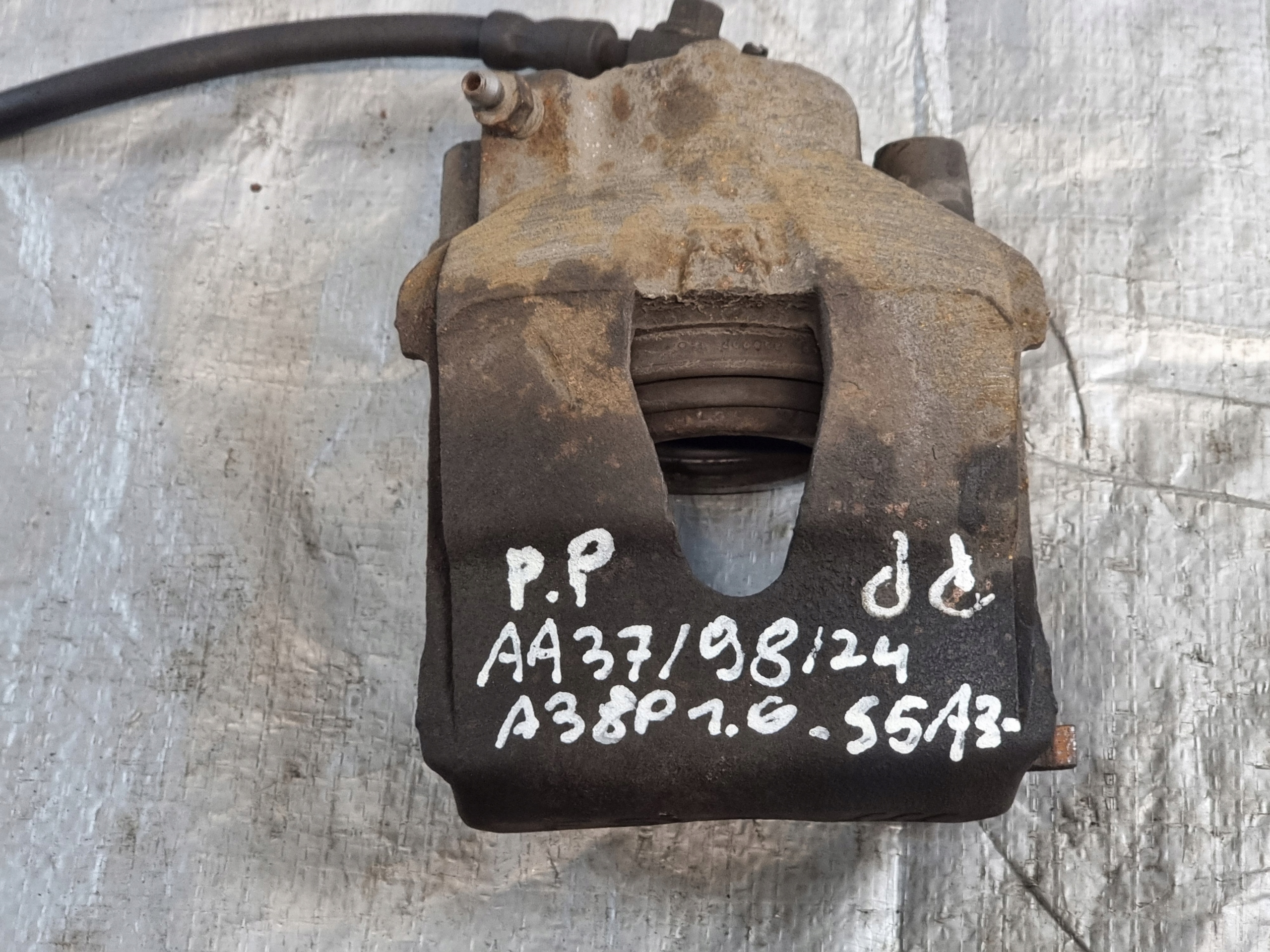 caliper brake right front 280mm AUDI A3 8P 1.6 FSI 05r