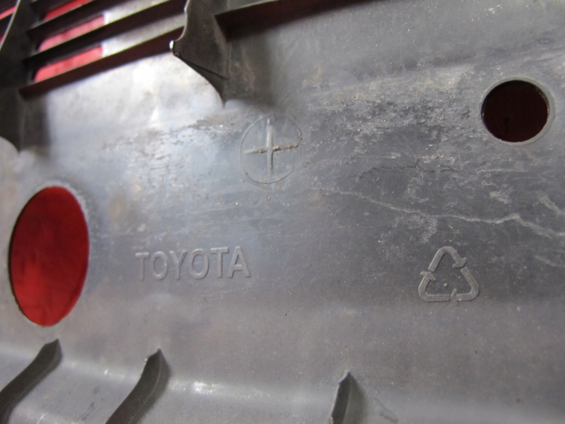 TOYOTA COROLLA VERSO II kryt stěny předního
