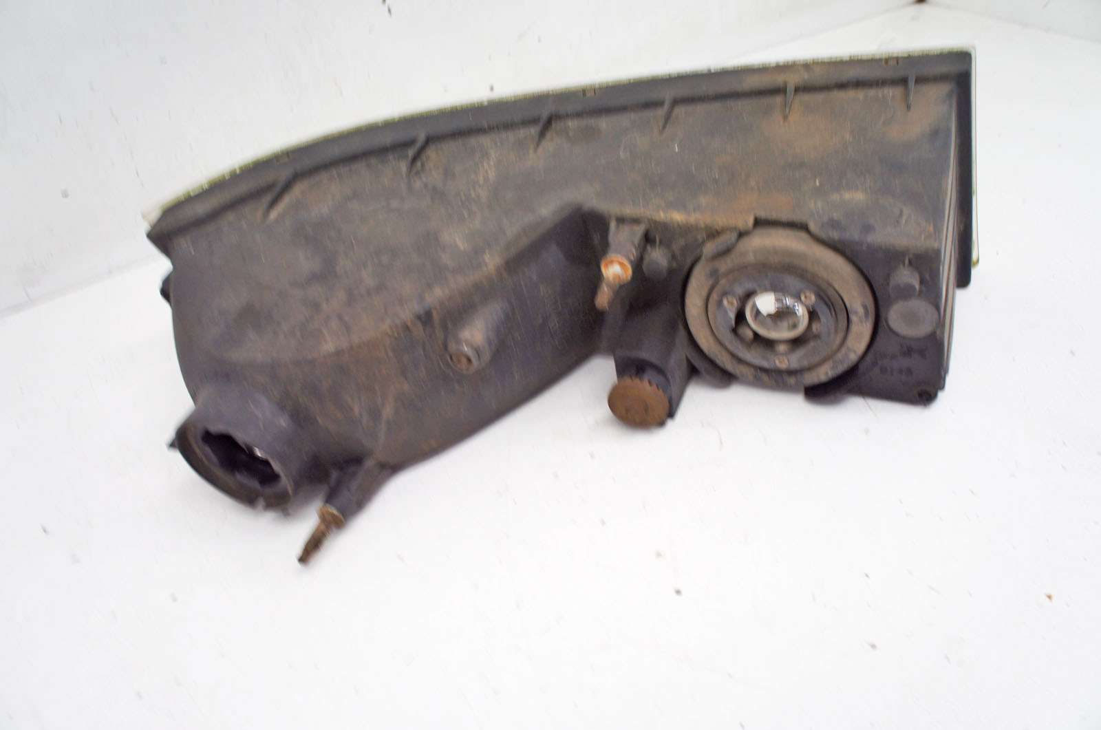 TU352 Cadillac ESCALADE III ГАЛОГЕН бампера передний левый