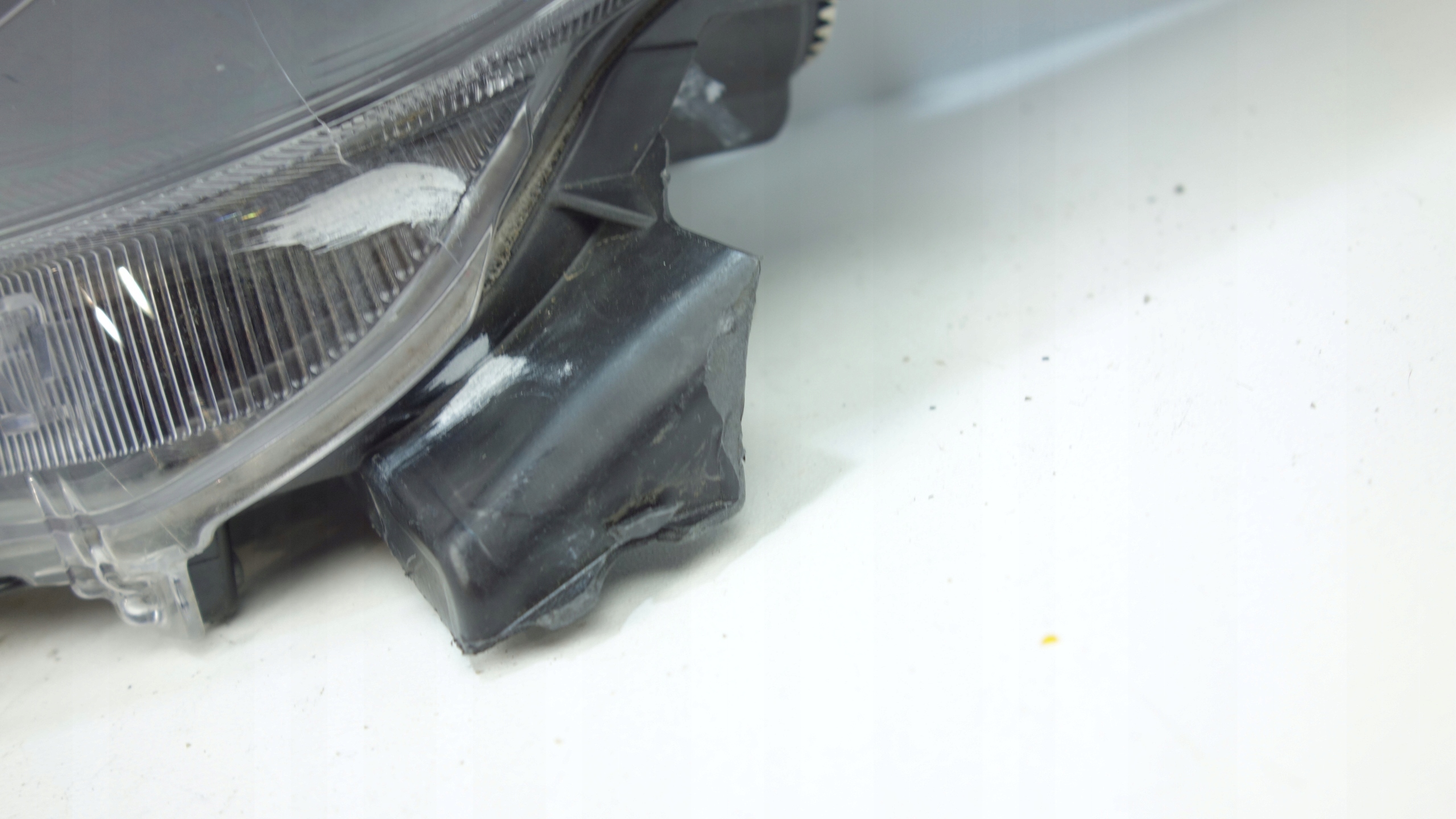 TOYOTA YARIS IV 2019- lens light left front left front 0096775 Koito