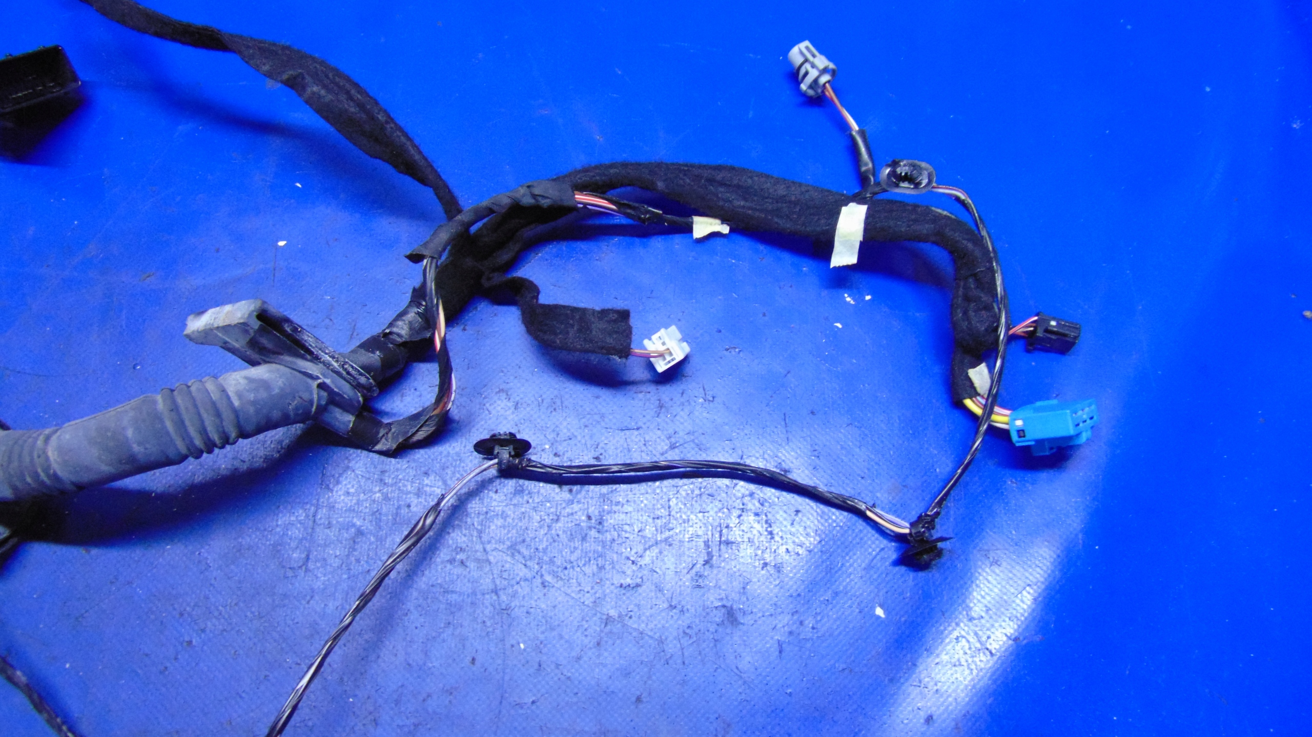 bundle wiring door left front RENAULT MASTER III OPEL MOVANO B NISSAN