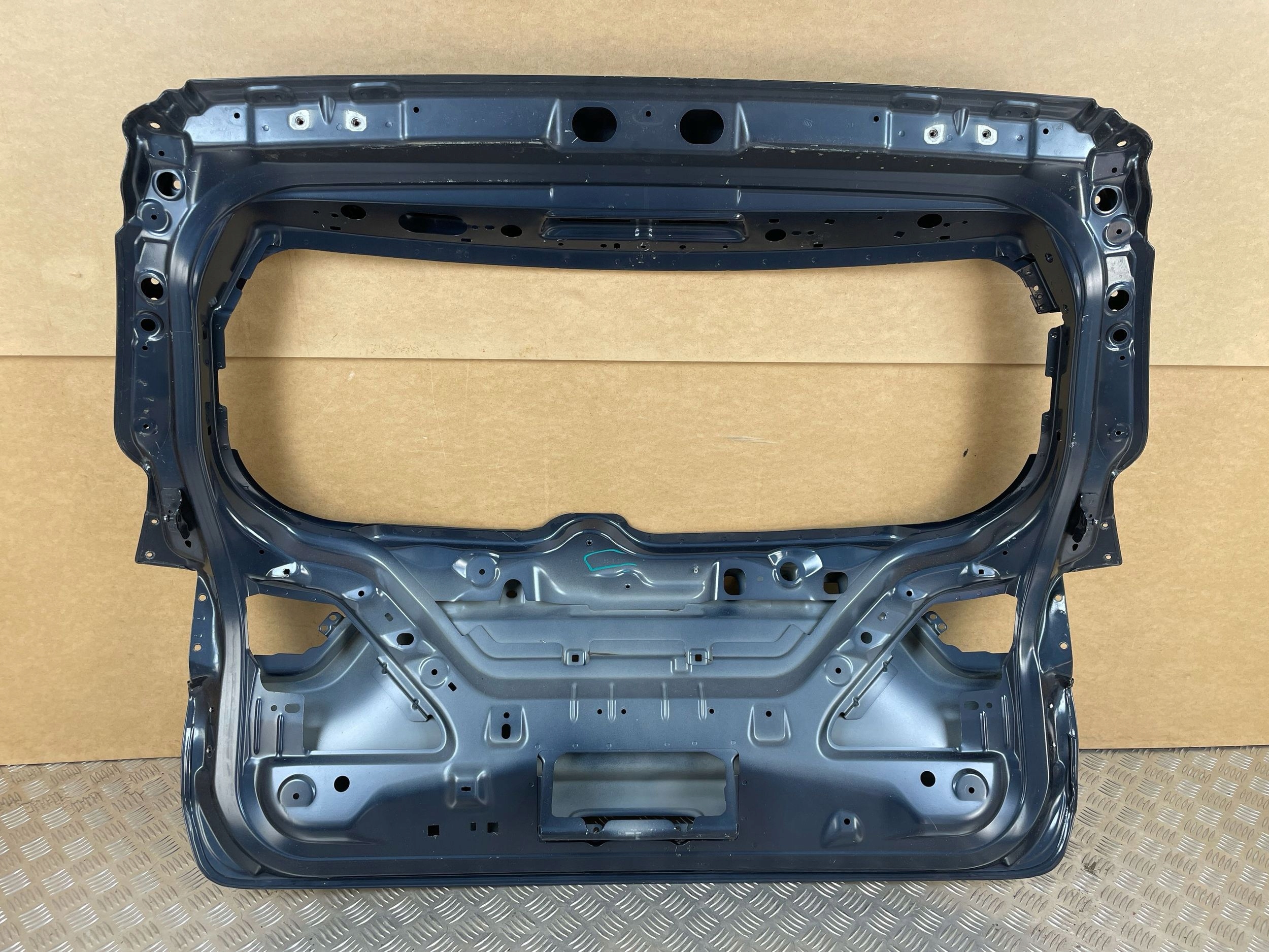 trunk door cover boot rear part rear JEEP COMPASS II 2 2017