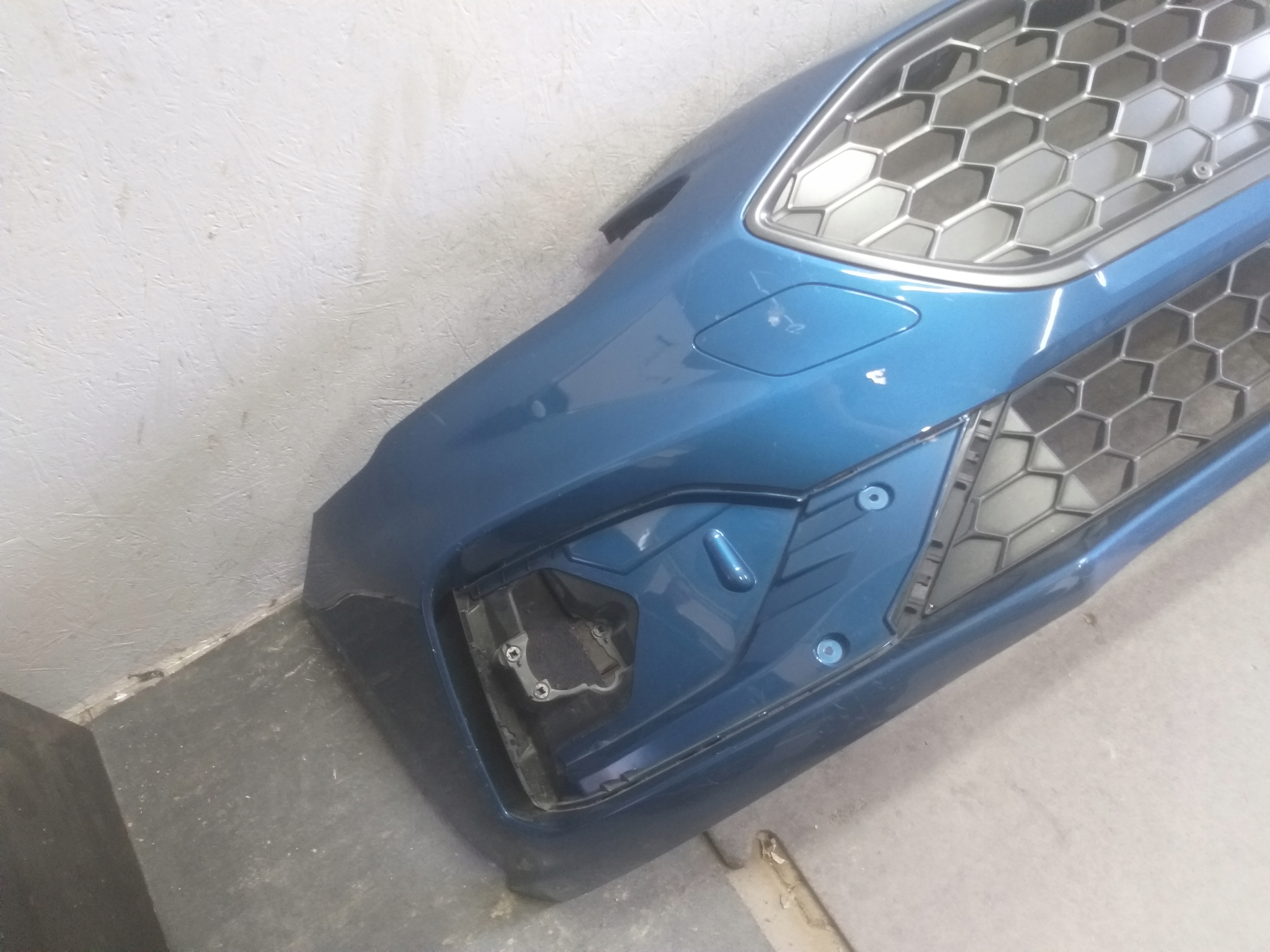 Stoßstange vorne FORD FOCUS MK4 ST