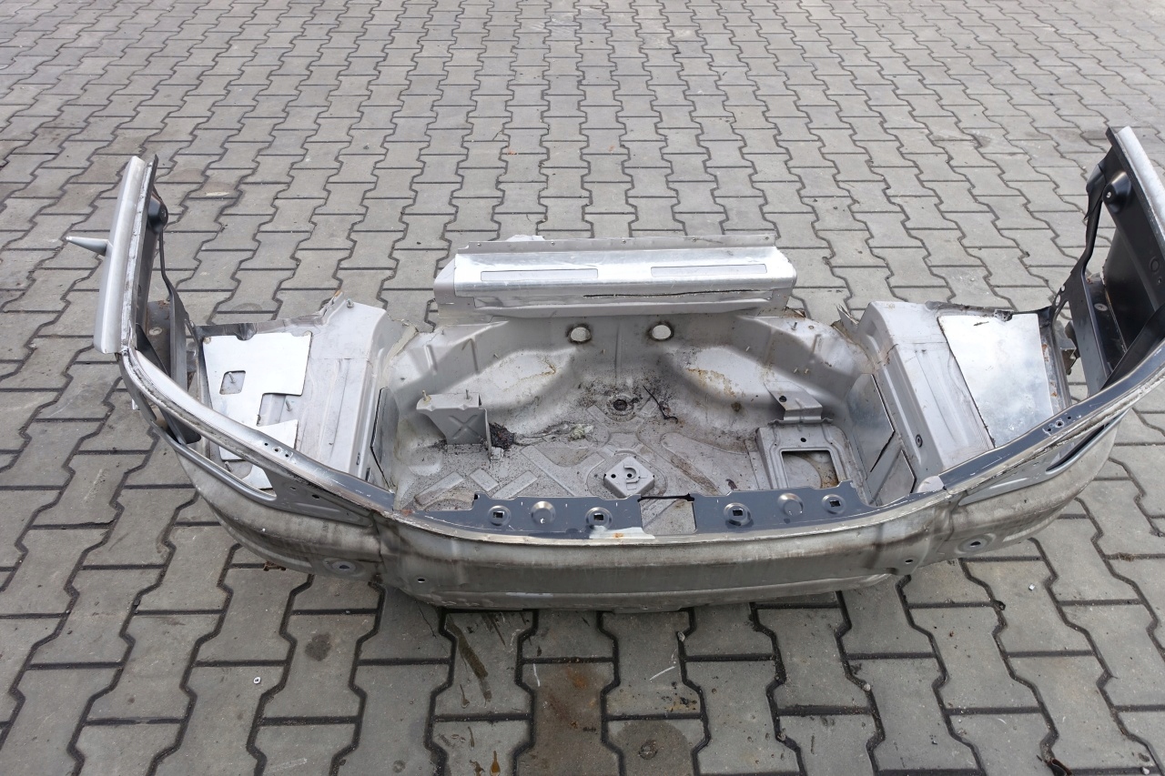 Mercedes R230 SL pas tył tylni belka wzmocnienie