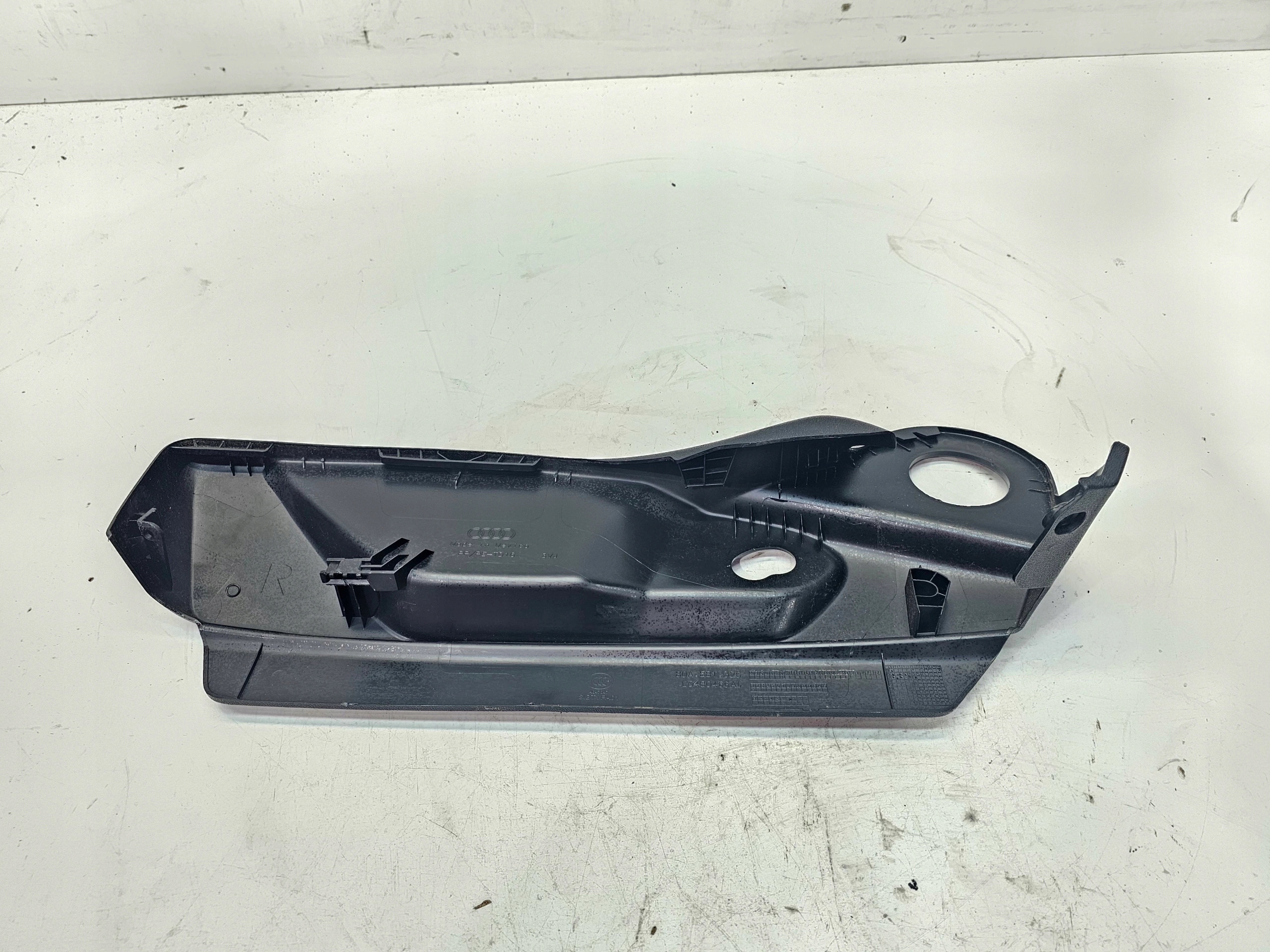 cover spoiler seat right AUDI Q5 FY 80A881326