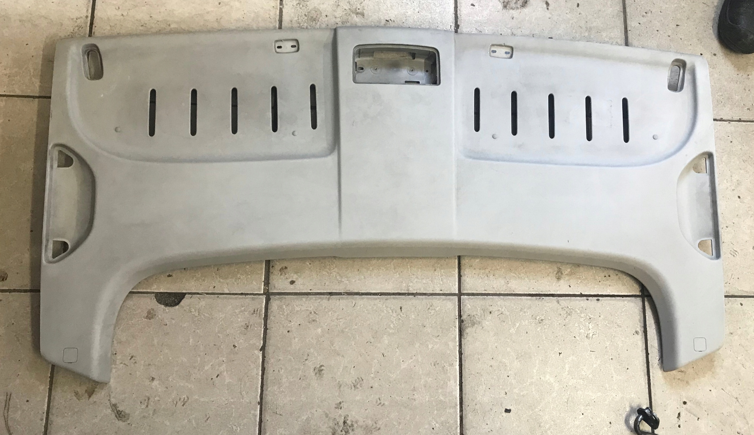 VW CADDY III 2K PODSUFITKA