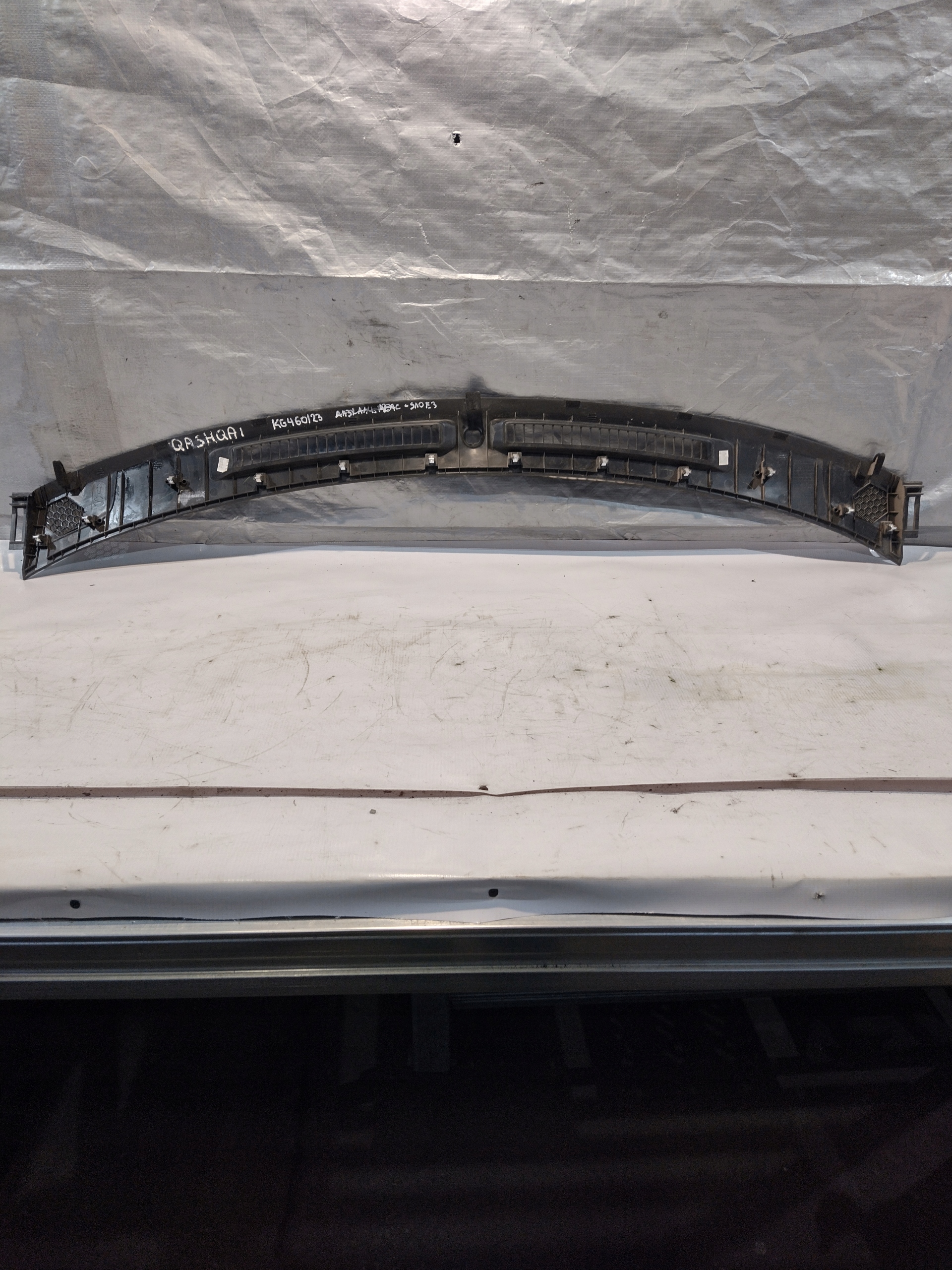 torpedo plastic inner Nissan Qashqai J11 OE 68310 4EH0A