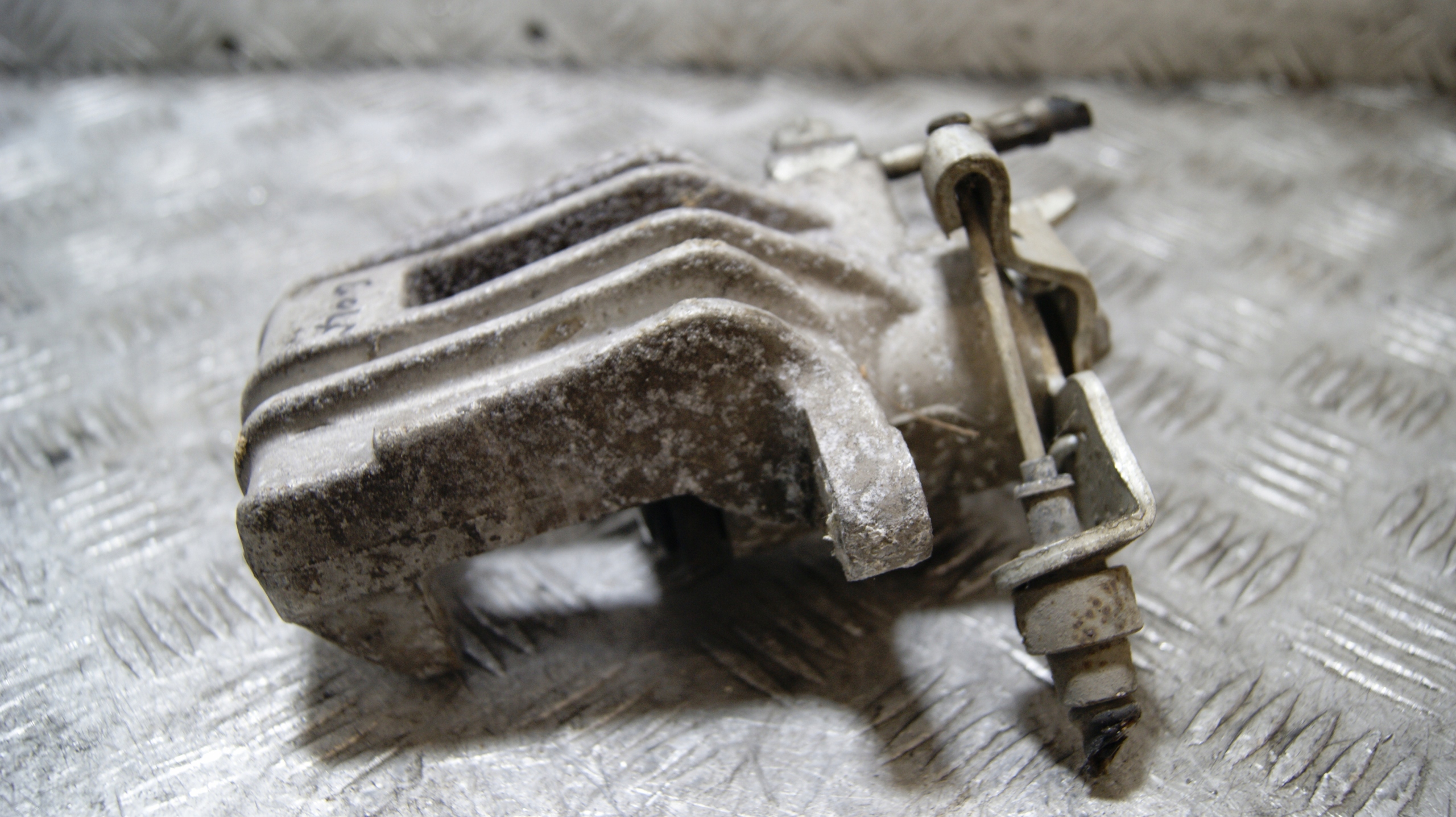 caliper brake left rear part rear VOLKSWAGEN GOLF 4 23TB0008