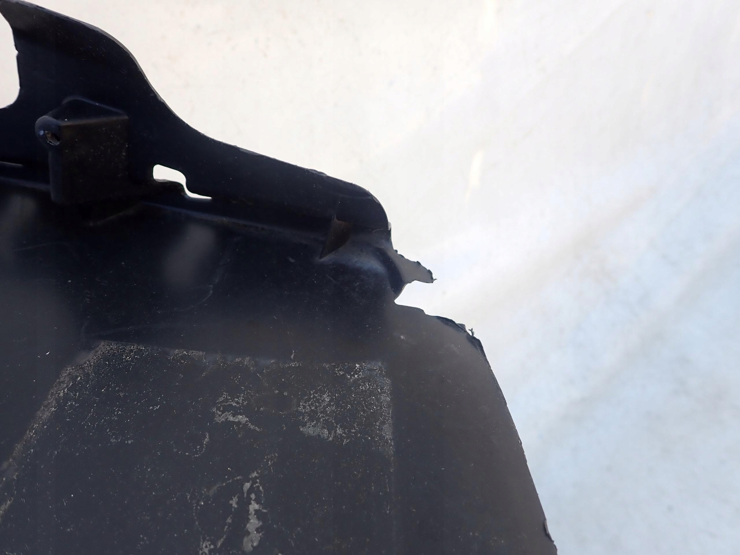 RENAULT CLIO IV 12- mudguard right front front