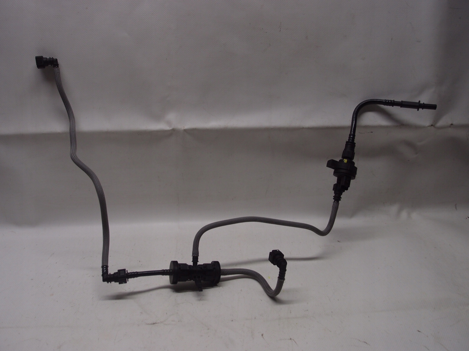 ШЛАНГ ТРУБОПРОВІД ПАЛИВОПРОВІД OPEL CROSSLAND 1.2 TURBO