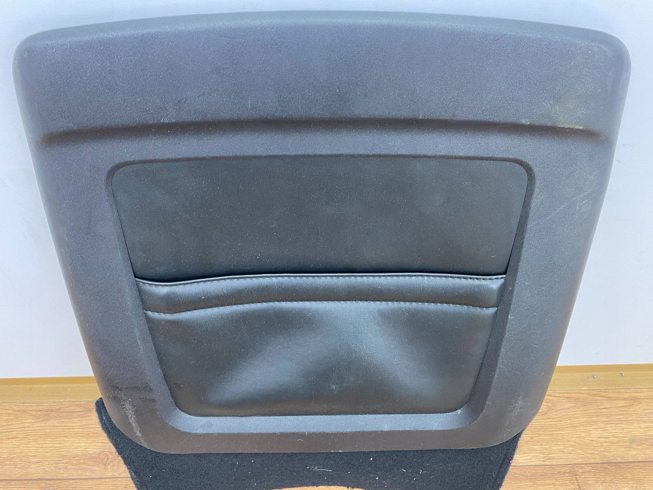 müanyag panel fedél üllés prawego pasazera Dodge Challenger 2015+
