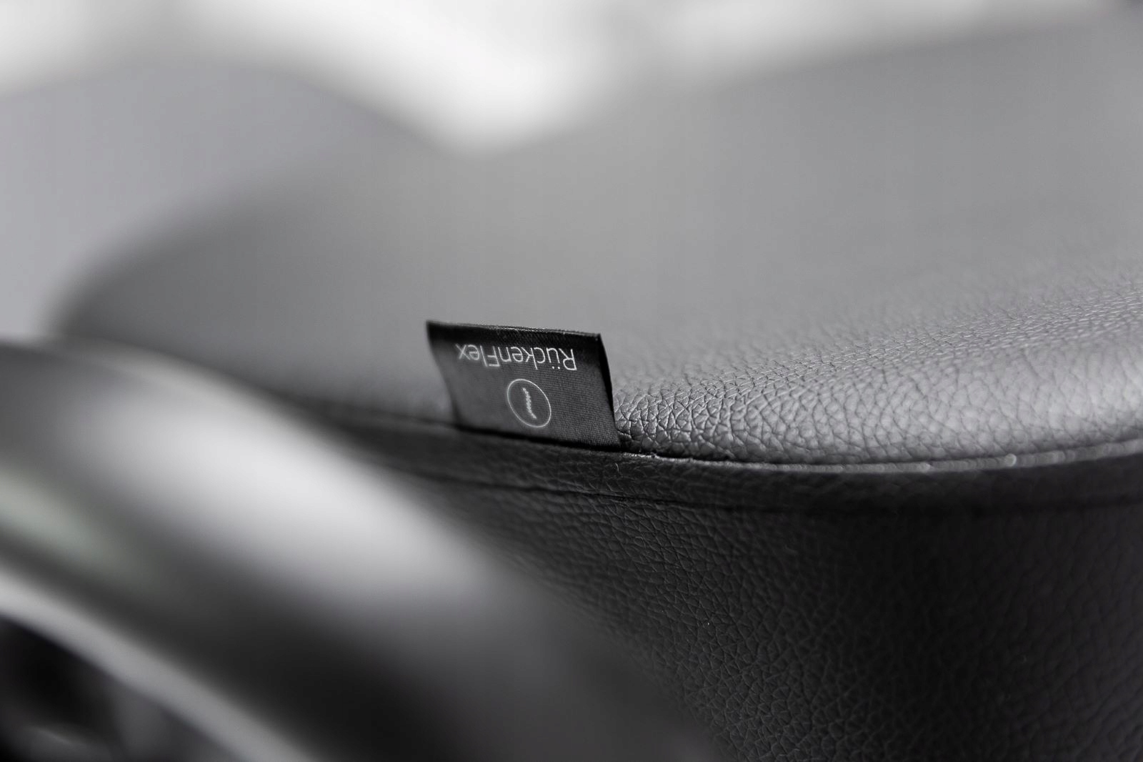 KLĘKOSIAD KRZESŁO ERGONOMICZNE FOTEL BIUROWY Klęcznik__RückenFlex Cechy dodatkowe Kółka jezdne Regulacja wysokości siedziska