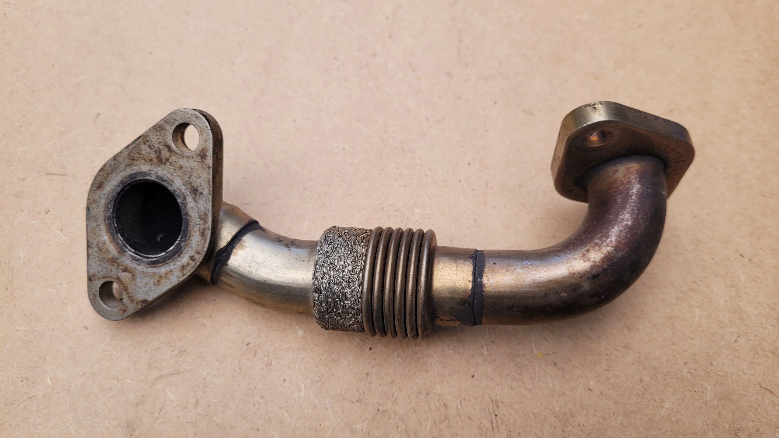 8L - LEON GOLF IV A3 1.9 TDI Arl трубка EGR 038131521BA