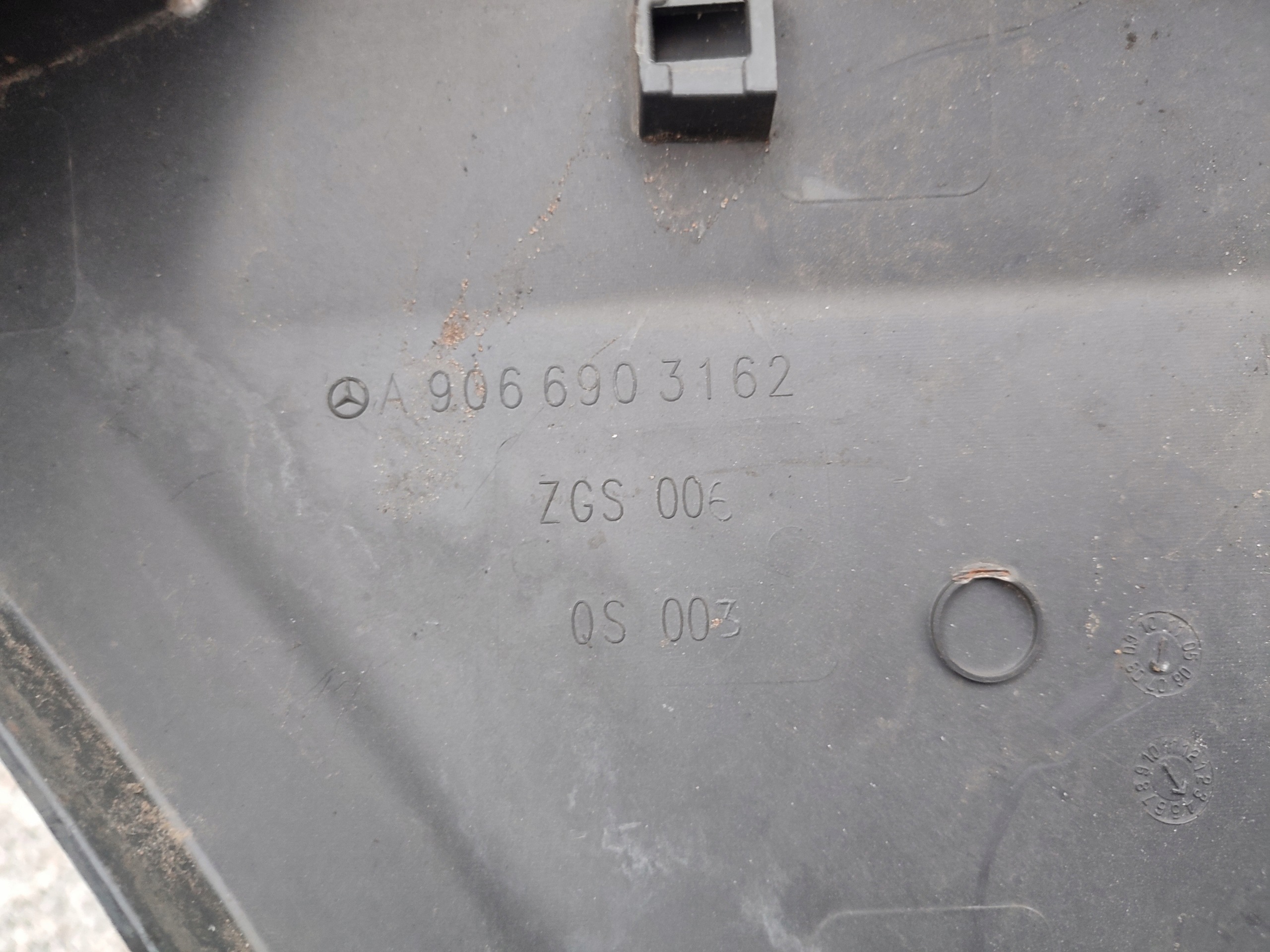 moulding side left rear part MERCEDES SPRINTER 906 A9066903162