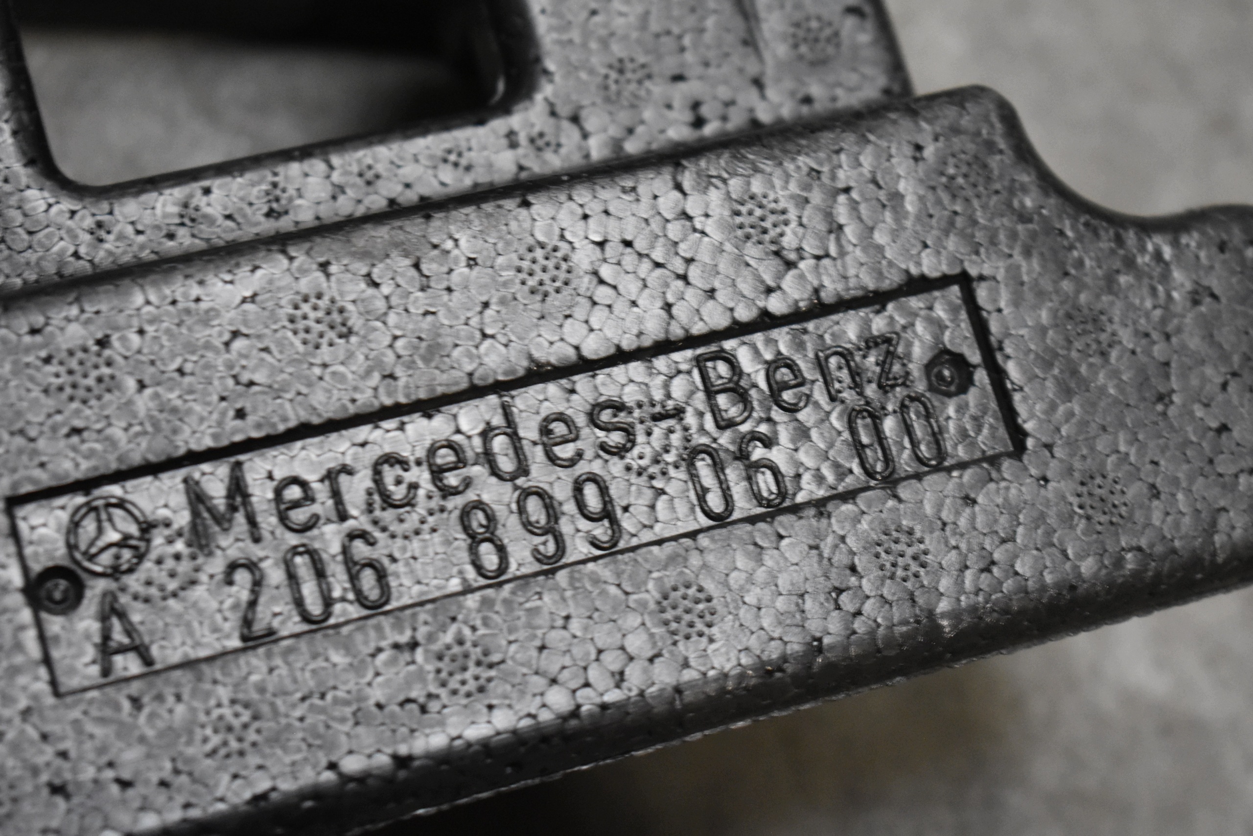 IDEALNE filling boot MERCEDES W206 1