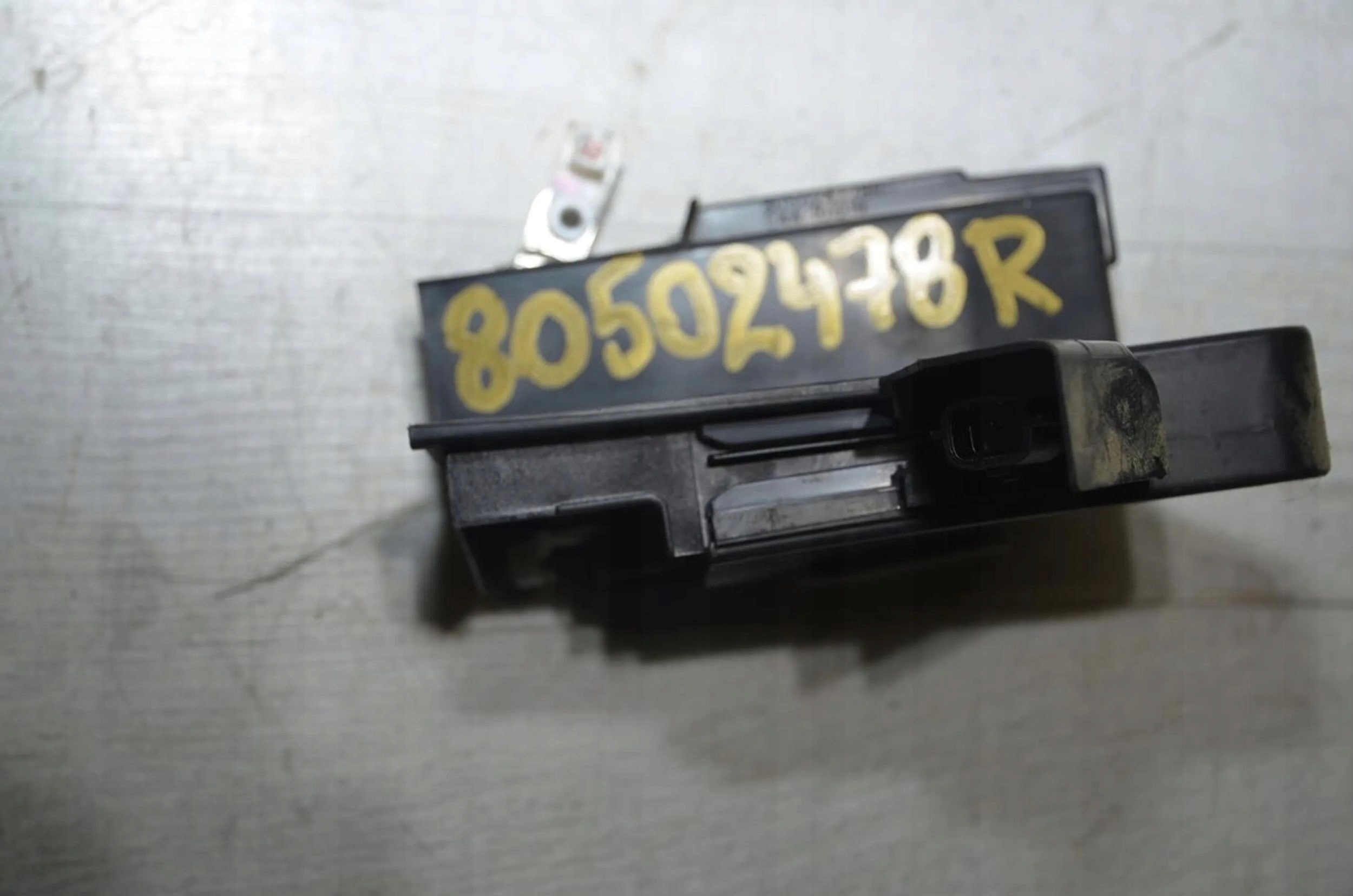 lock door right front Dacia Duster II 20r