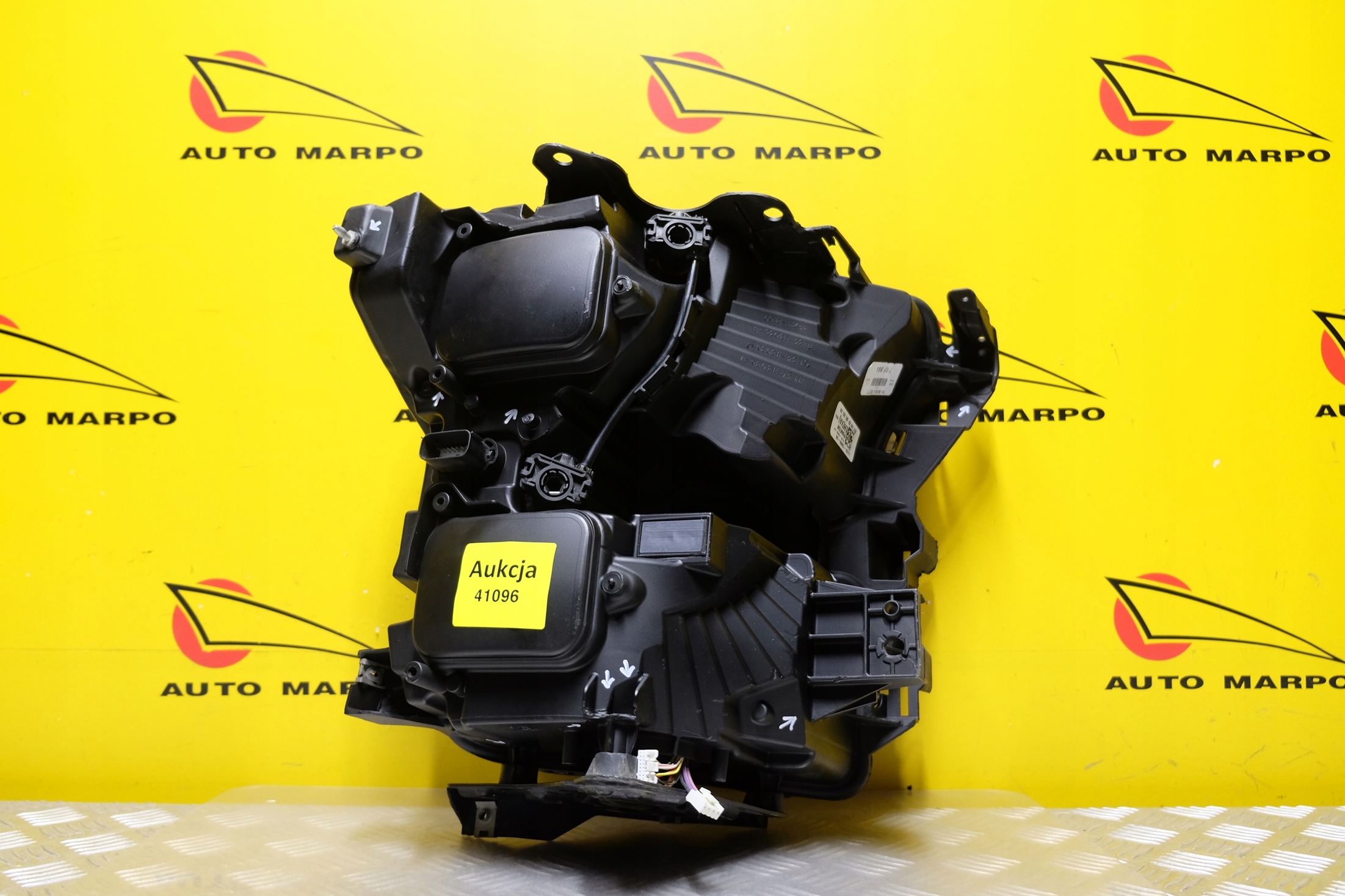 FORD F F150 2015-2017 REFLEKTOR LAMPA LED L USA Rodzaj świateł mijania LED