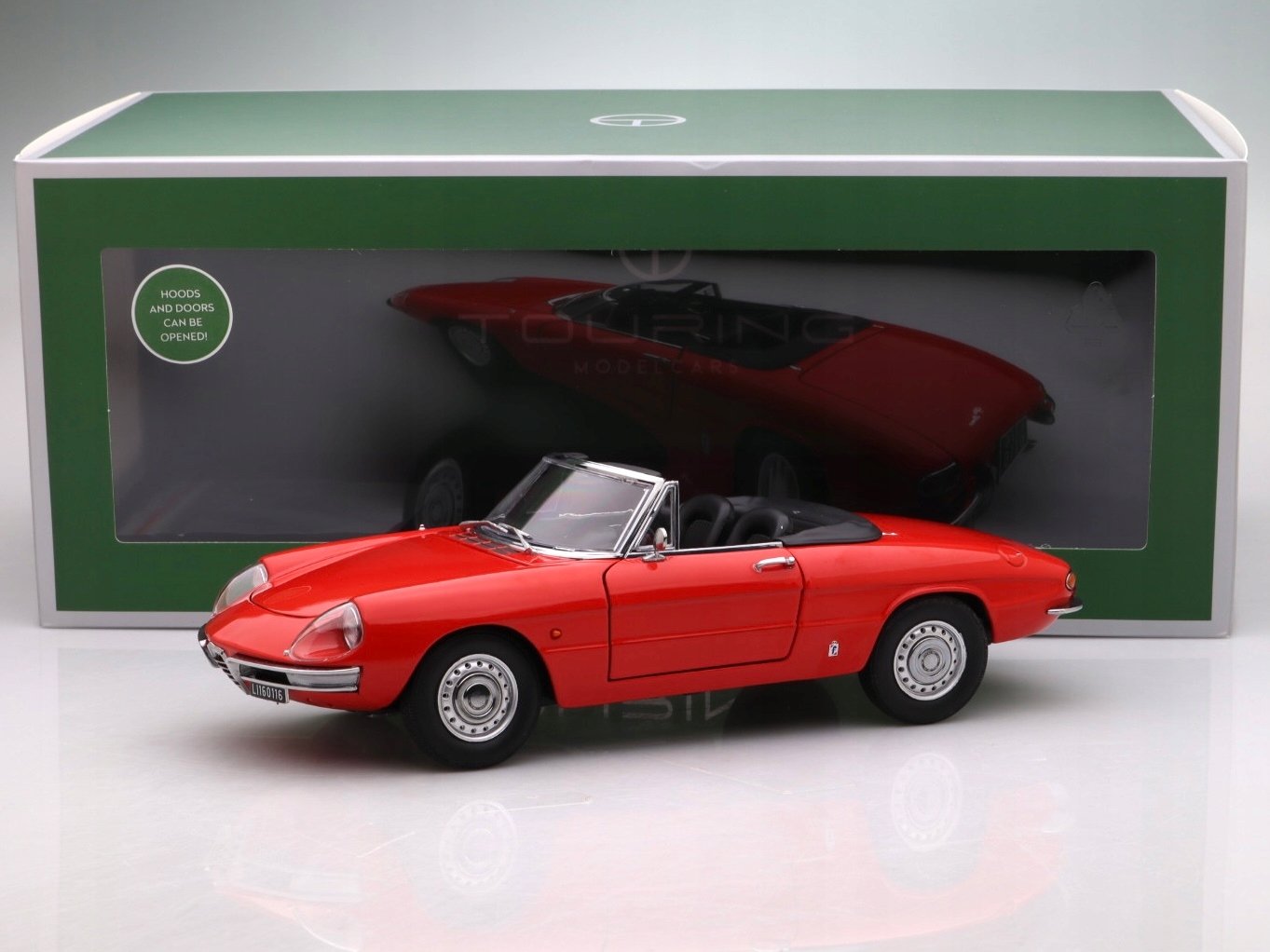 Alfa Romeo Duetto Spider 1600 1966, červená Touring Modelcars 1:18