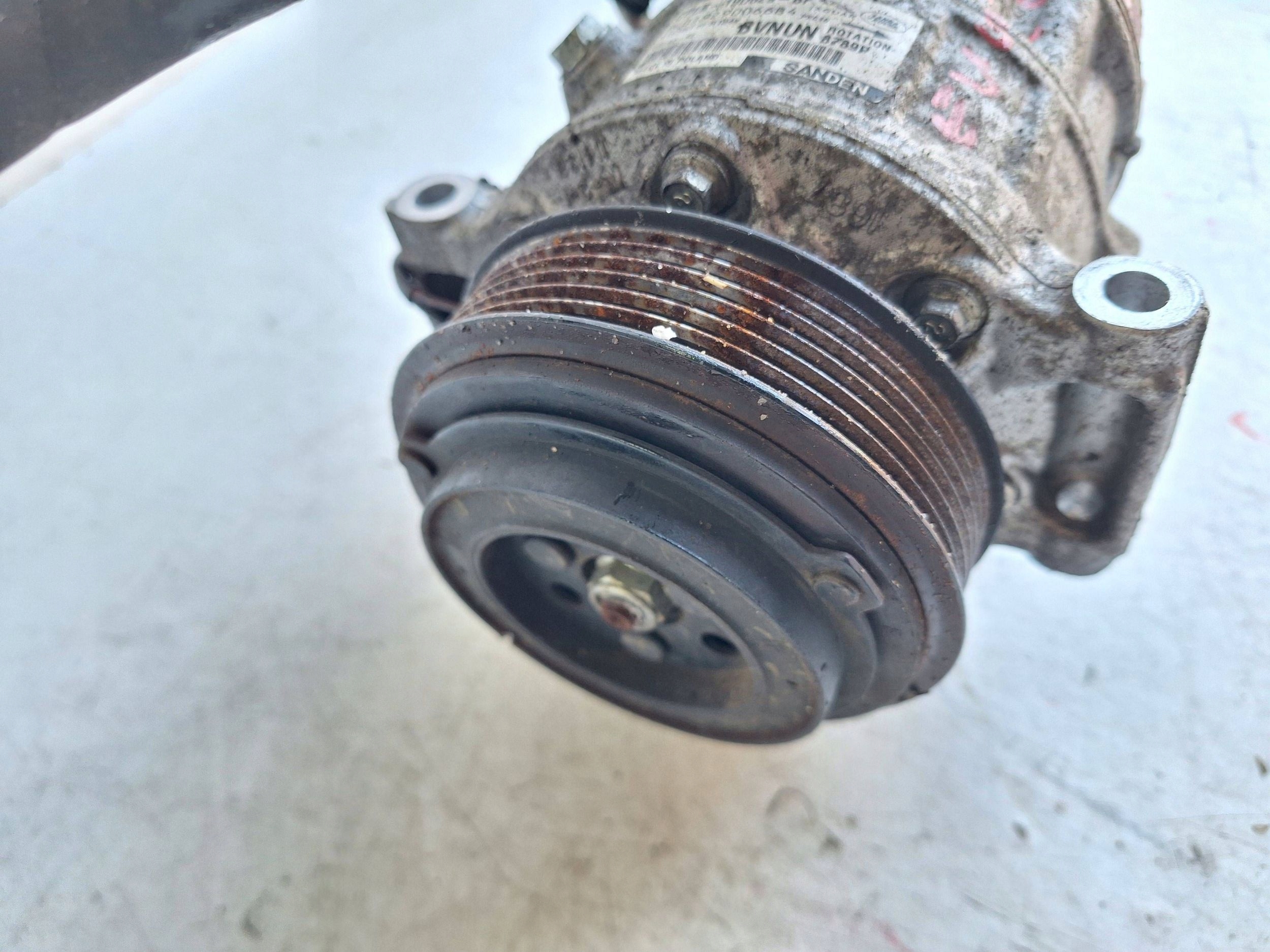 LAND ROVER EVOQUE and LIFT 14-18 compressor AC CPLA-19D629-BF